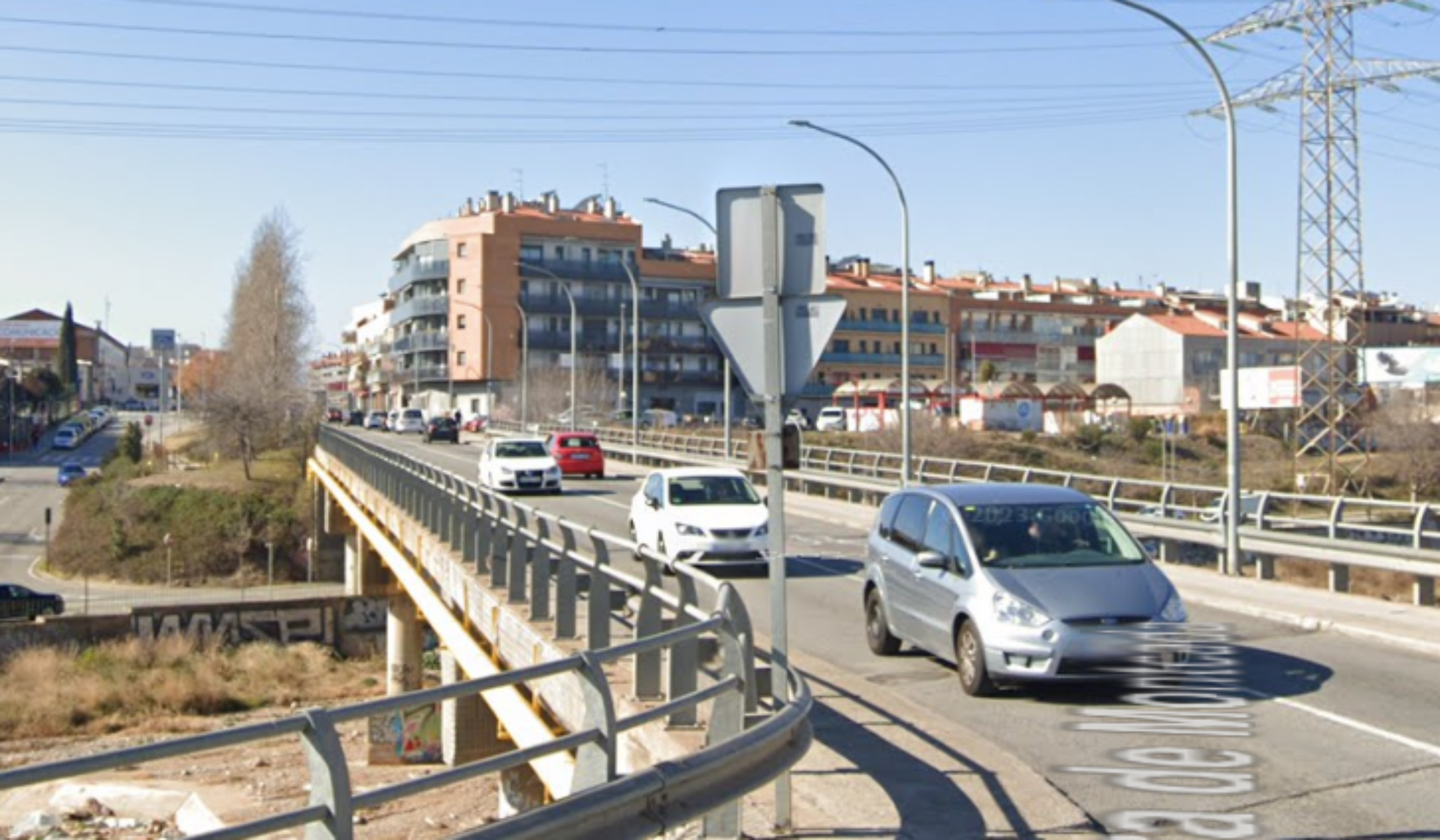 El pont de Montserrat es prepara per sis mesos d'obres de millora | G.M.