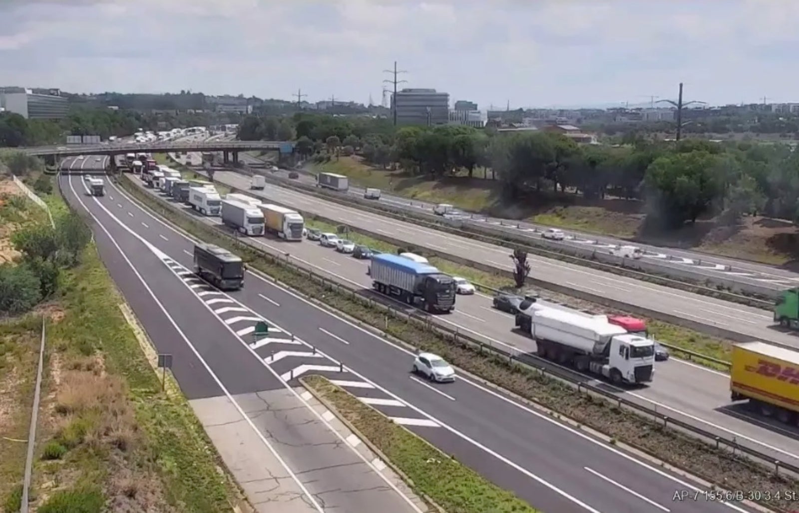 Retencions a l'autopista AP-7 entre Sant Cugat i Barberà / SCT
