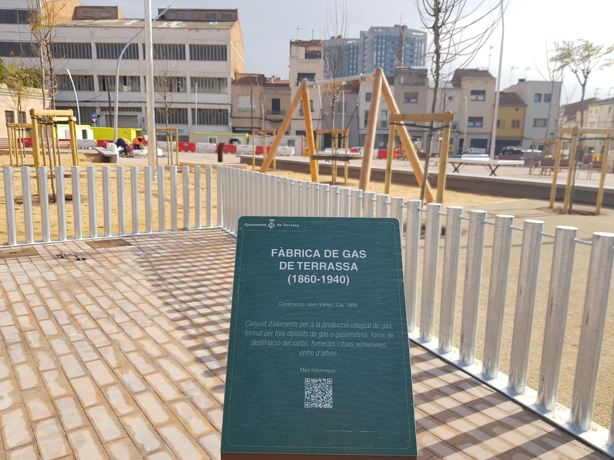La Plaça del Gas, al barri del Segle XX; ja està a punt de ser inaugurada | Lluïsa Tarrida