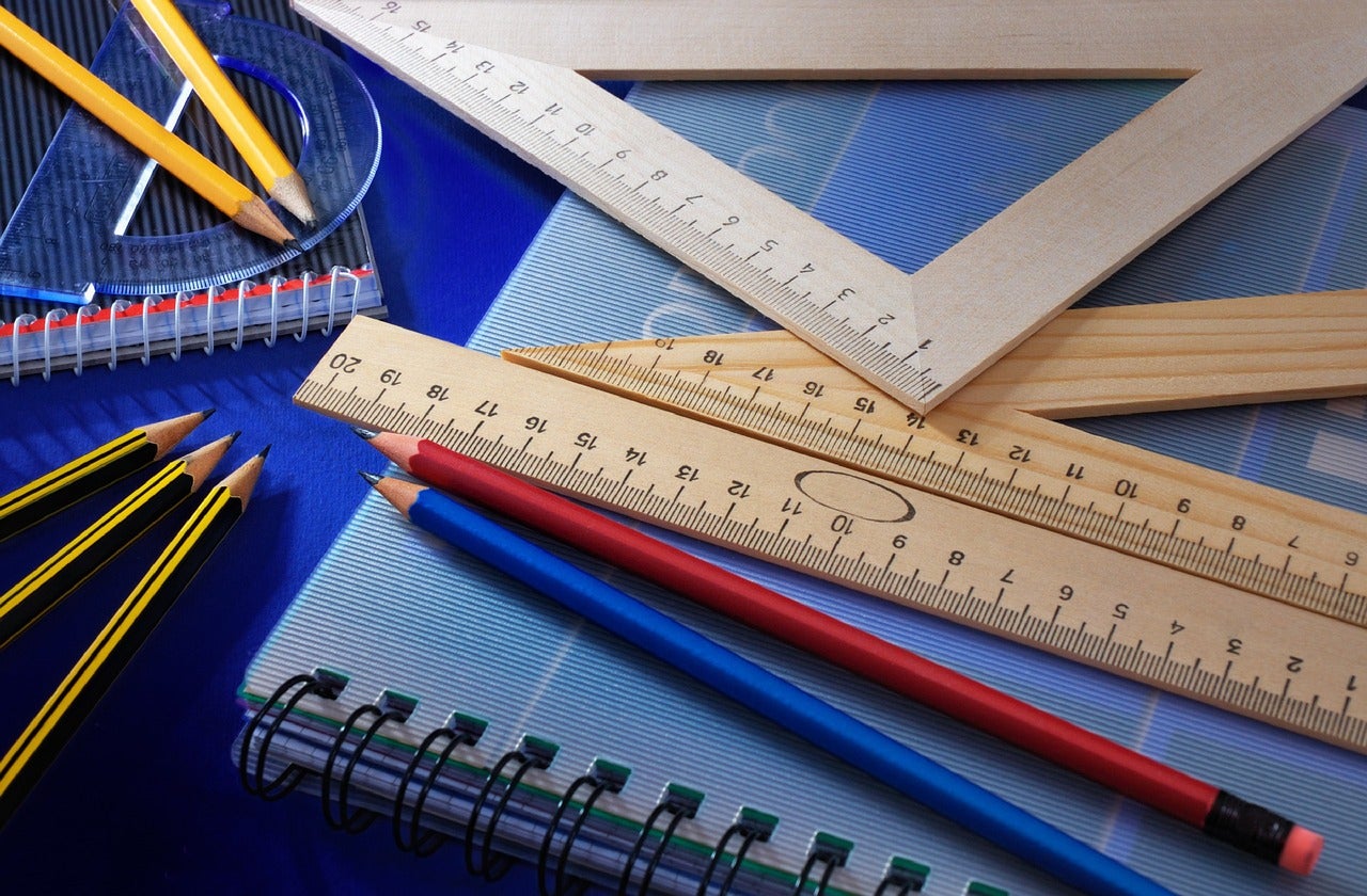 Material escolar d'un estudiant | Dmitriy - Pixabay