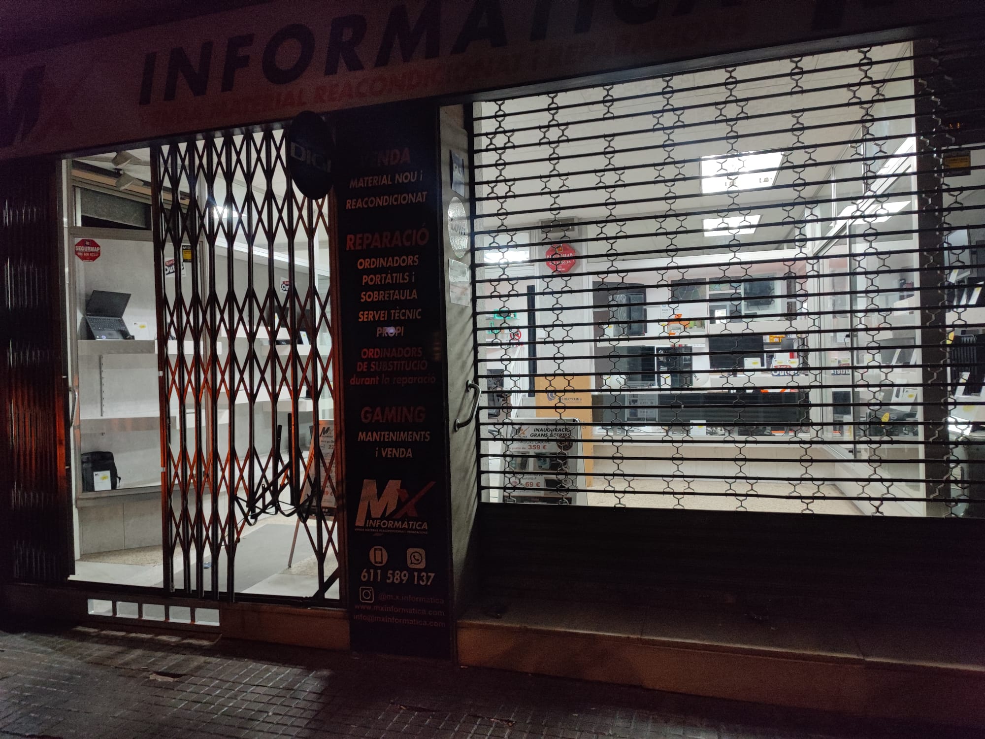 La botiga M.X.Informàtica abaixa la persiana per dos robatoris en dos mesos | Cedida