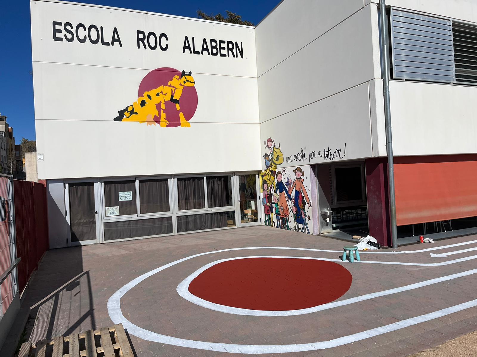 Entrada de l'escola Roc Alabern de Terrassa | Gecko Walls