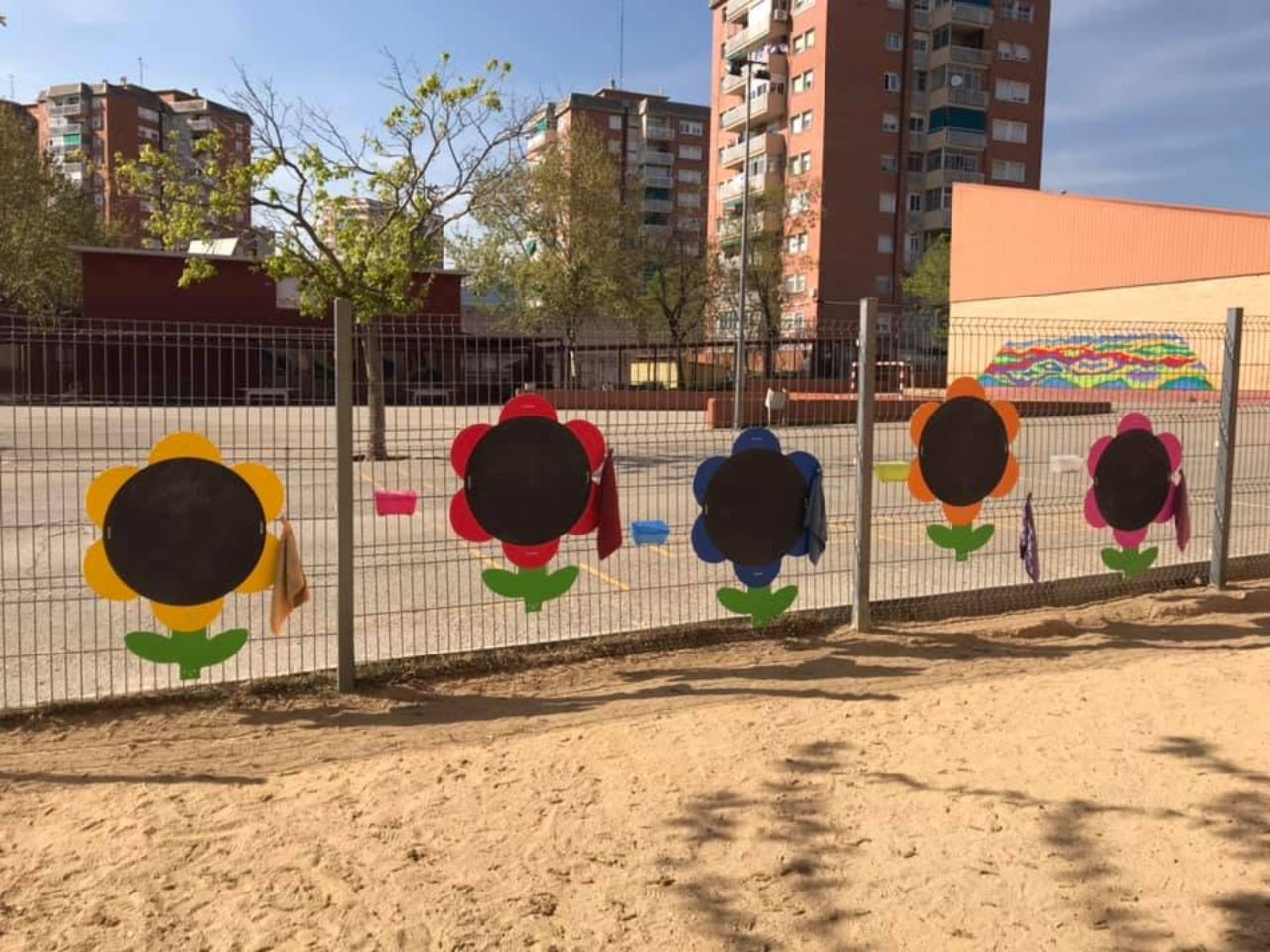El pati de l'institut escola Pere Viver de Terrassa serà l'epicentre de les activitats | IPV