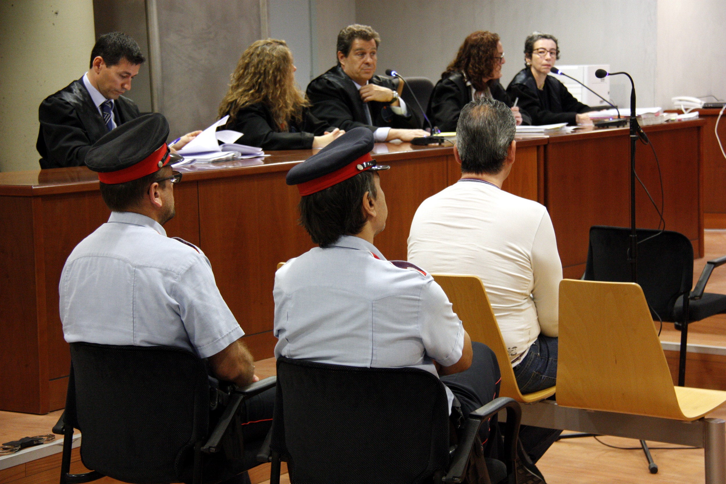 Judici a David Donet, acusat d'abusar sexualment de vuit menors | ACN