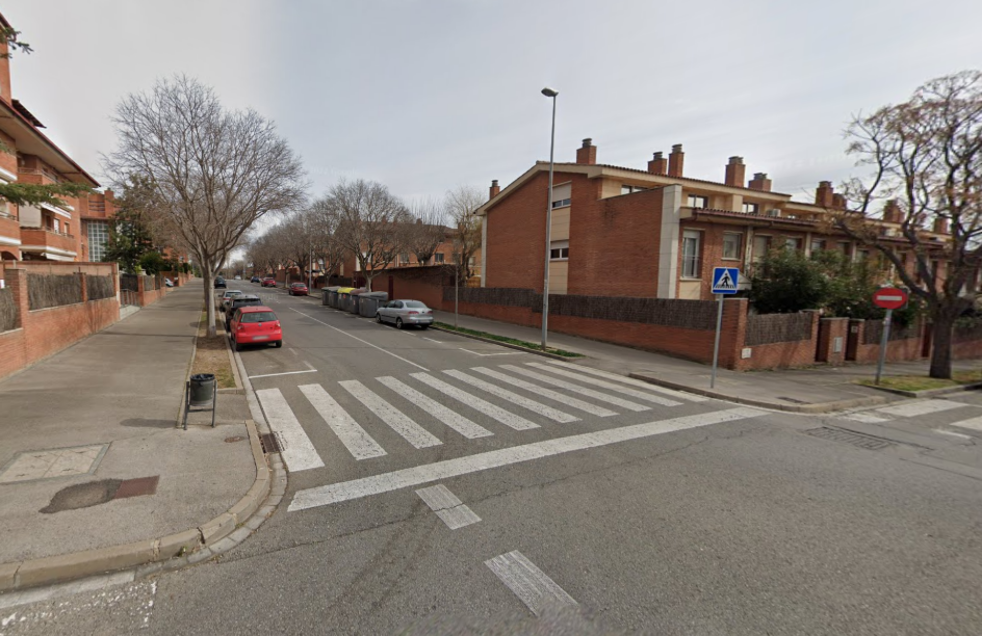 Carrer de Josep Carner a Sant Cugat del Vallès, on va tenir lloc l'atropellament a la família mentre es dirigien a l'escola | G.M.