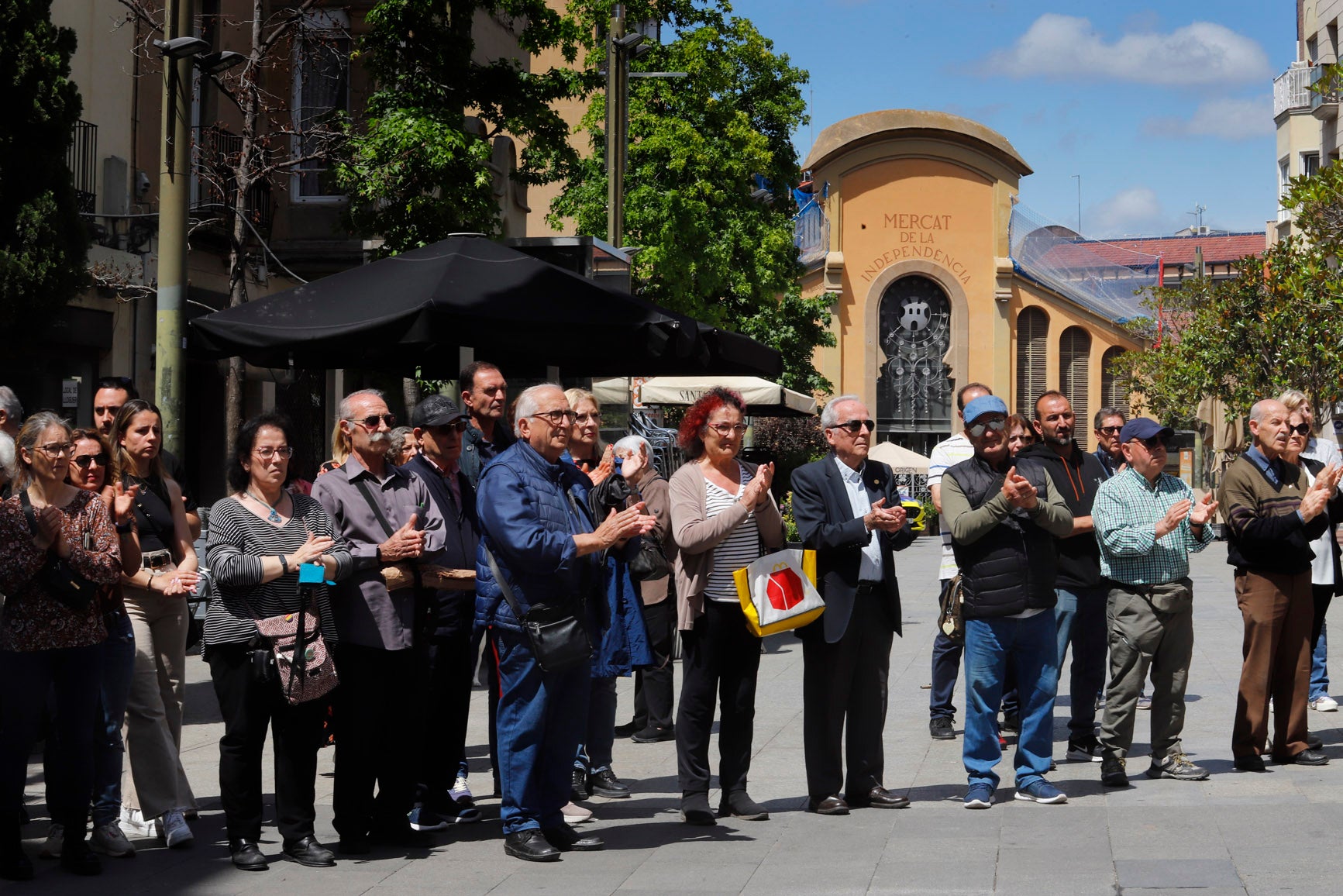 Minut de silenci per condemnar la mort de la farmacèutica que treballava a Terrassa morta a l'Afganistan | Cristóbal Castro