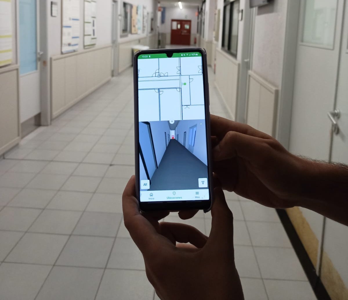 Estudiants de l’ESEIAAT de la UPC modelen amb realitat augmentada, per primer cop, un edifici de l’Escola | UPC