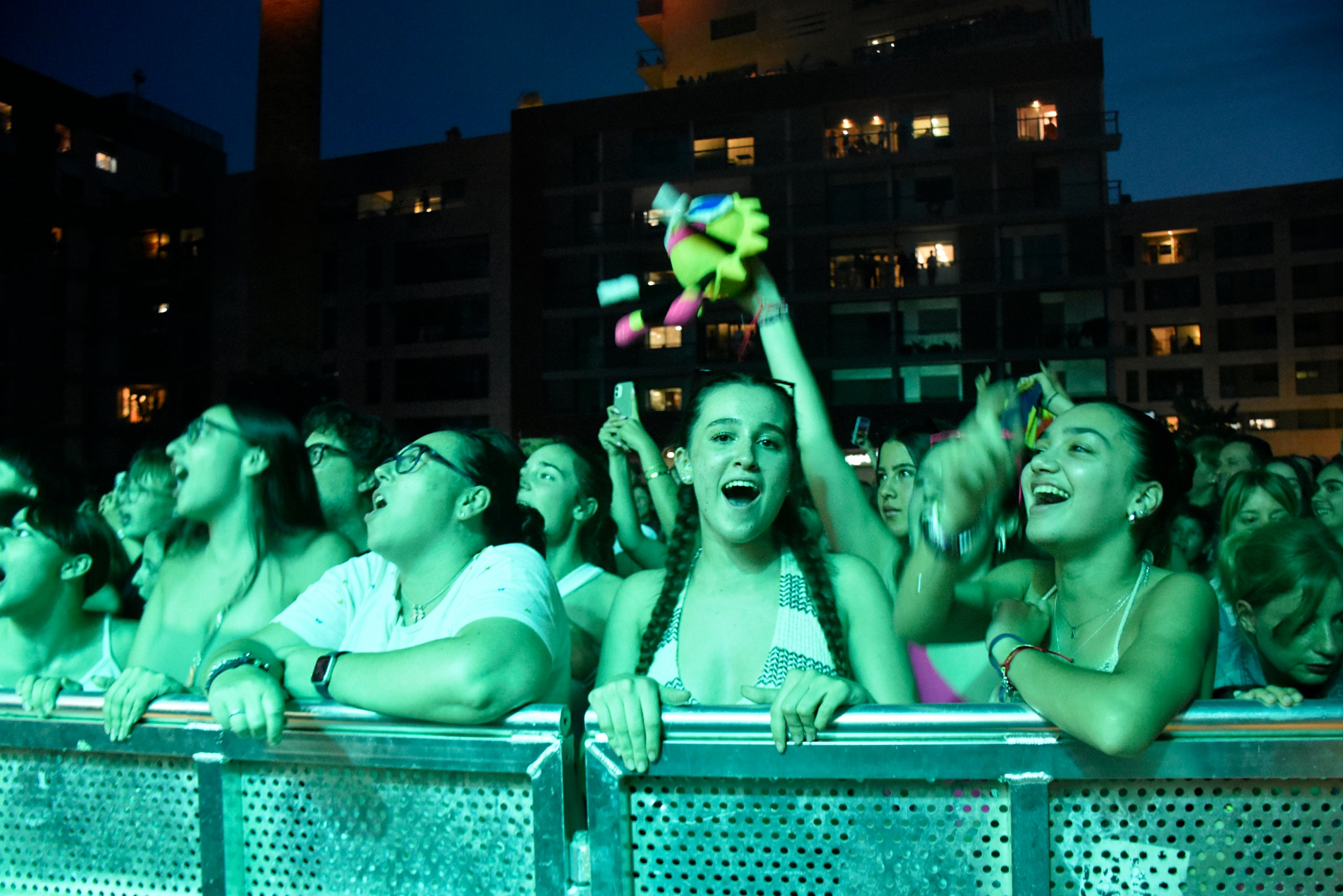 De ‘Èpic Solete’ a un 2024 ple d’energia i música nova. El segon disc dels The Tyets “Èpic Solete” els ha acabat consolidant com el grup del moment a casa nostra. Rècords en molts àmbits, milers de persones als seus concerts i en definitiva, un fenomen que feia anys que no es veia a Catalunya. Els The Tyets s’han convertit en tot un referent pel públic jove i no tan jove de casa nostra que vibra amb cada cançó del duet de Mataró omplint sales i places de tot el territori. Com van omplir de gom a gom la plaça Nova de Terrassa en el concert de Festa Major 2024/Marcel Marsal