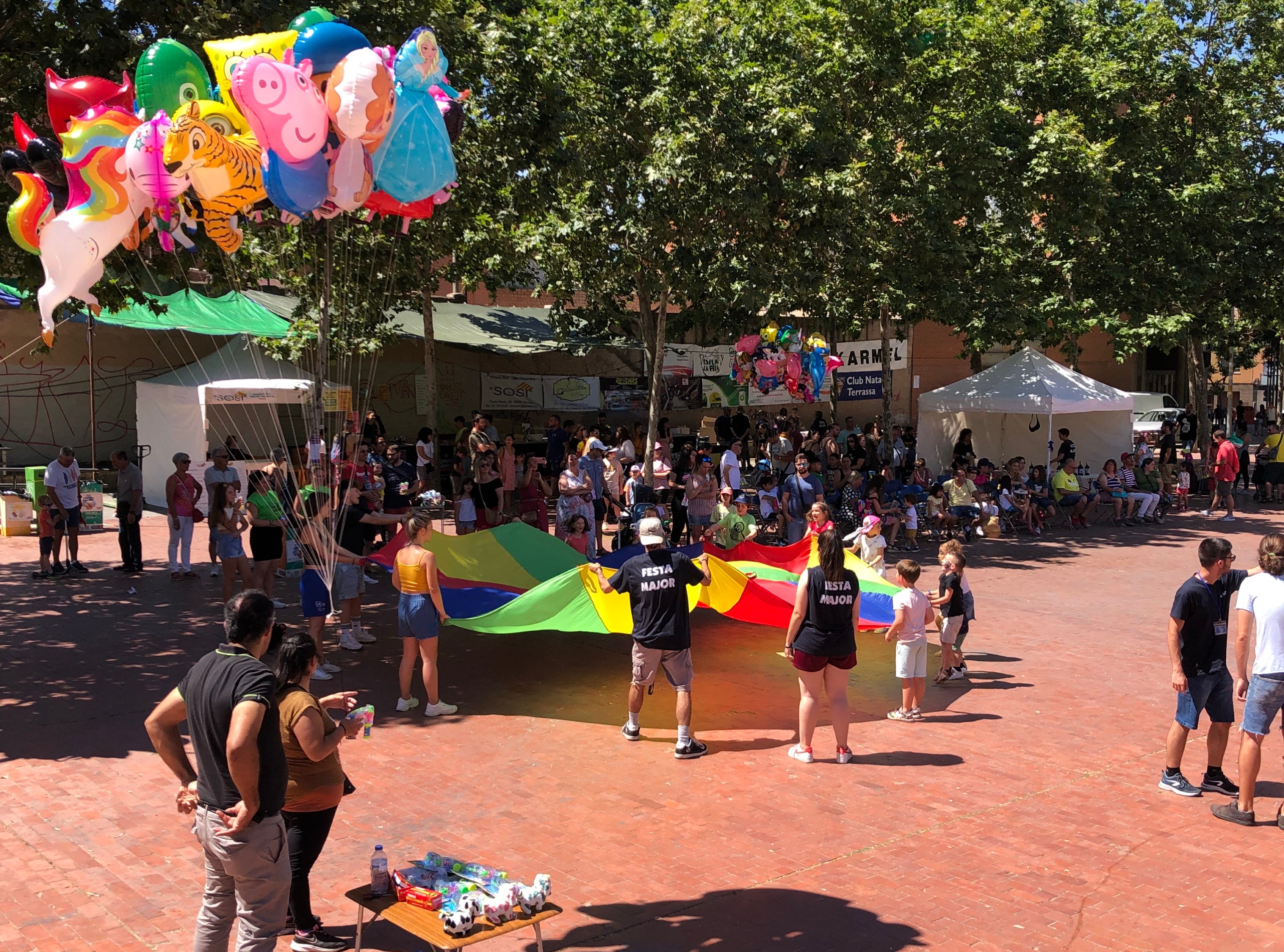Imatges de la festa Major del barri de Poble Nou 2022 | Comissió de Festes de l'Associació de Veïns i Veïnes 'La Sosi'