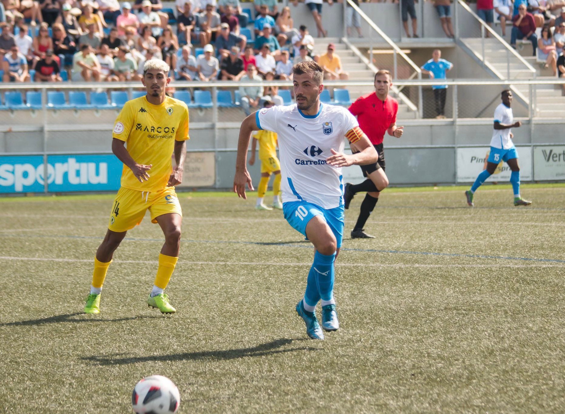 Alberto Padilla ha jugat per equips com l'AE Prat, el CE Europa, la CF Montañesa i el FE Grama | AE Prat