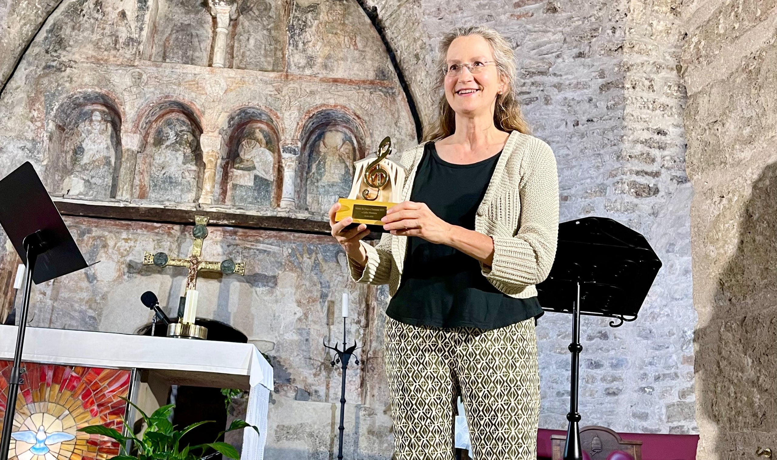 Lidia Muniesa recollint el guardó de Músic de l'Any 2023 | Enfoc