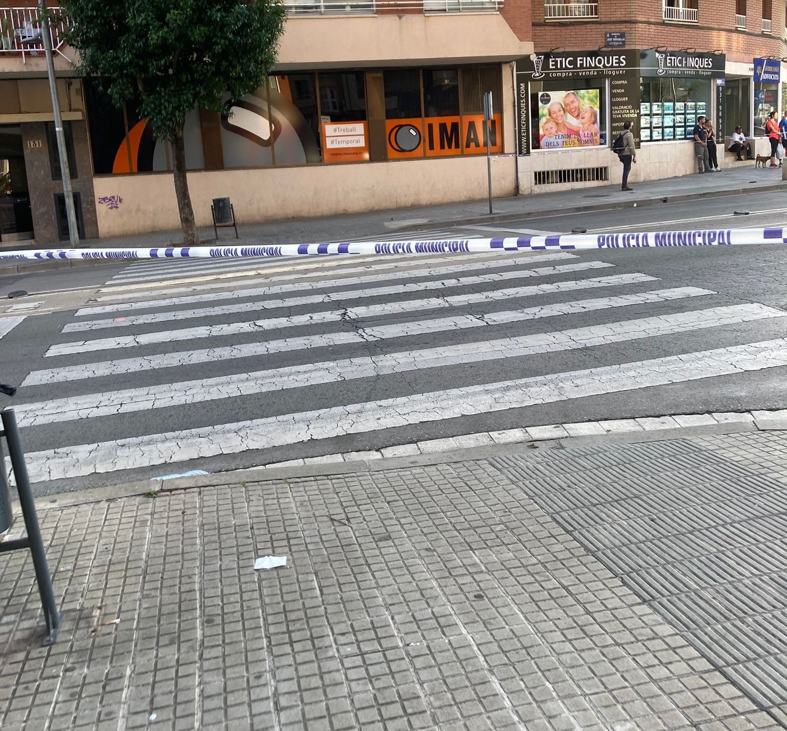 Pas de vianants de l'avinguda de Josep Tarradellas amb el carrer de Balmes de Terrassa | Cedida