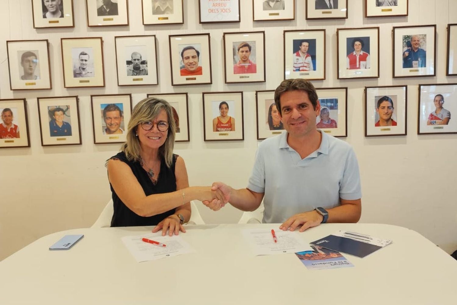 Lidia Martí, presidenta del CD Terrassa Hockey Club i Andreu Alonso, secretari de La Fundació Patrimoni Natural de Matadepera | CD Terrassa