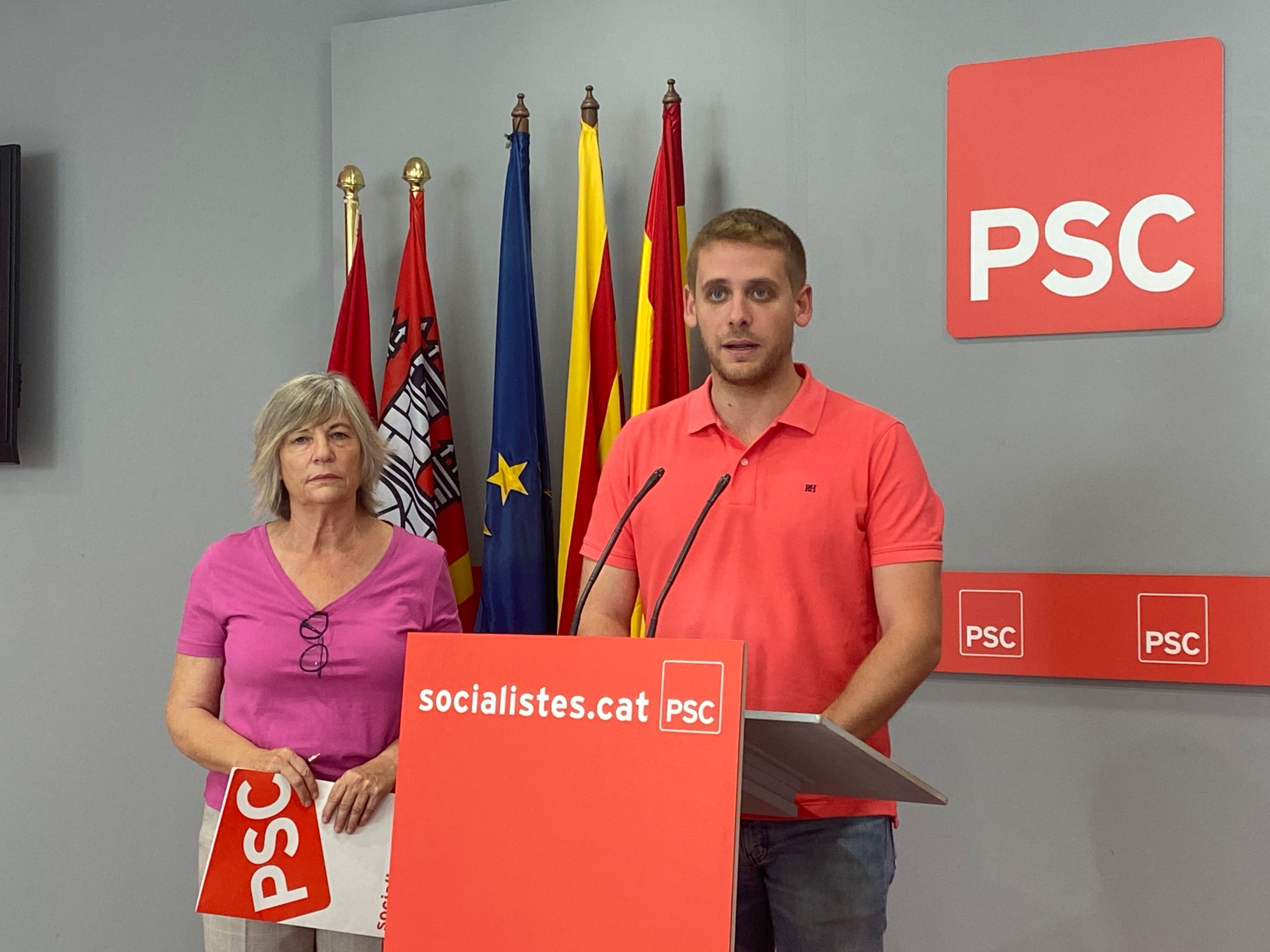Roda de premsa d'Eva Candela, portaveu del Grup Municipal Socialista a l'Ajuntament de Terrassa i Javier García, regidor del PSC Terrassa a l’Ajuntament | PSC Terrassa