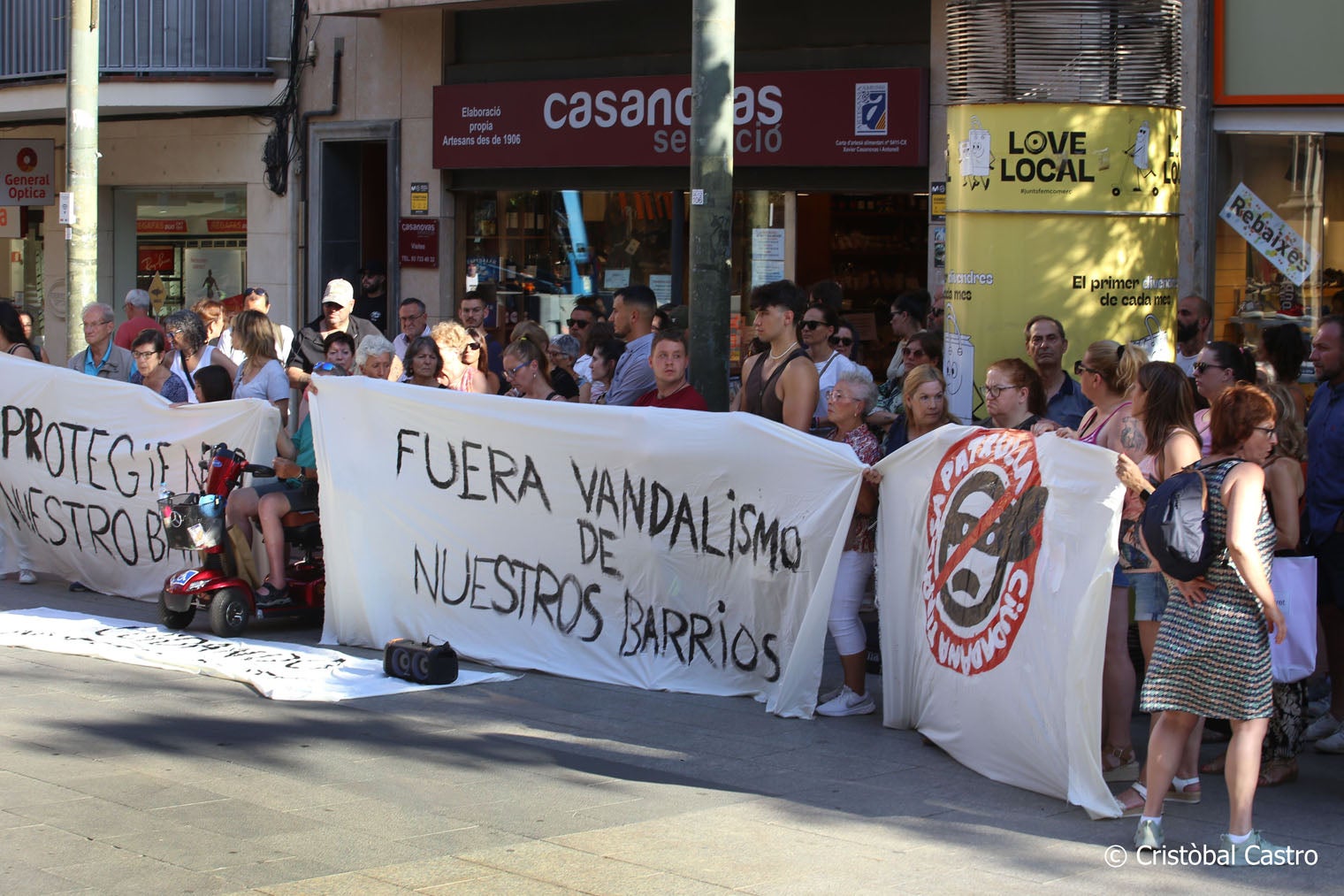 Manifestació de Patrulla Ciudadana a l'Ajuntament de Terrassa | Cristòbal Castro