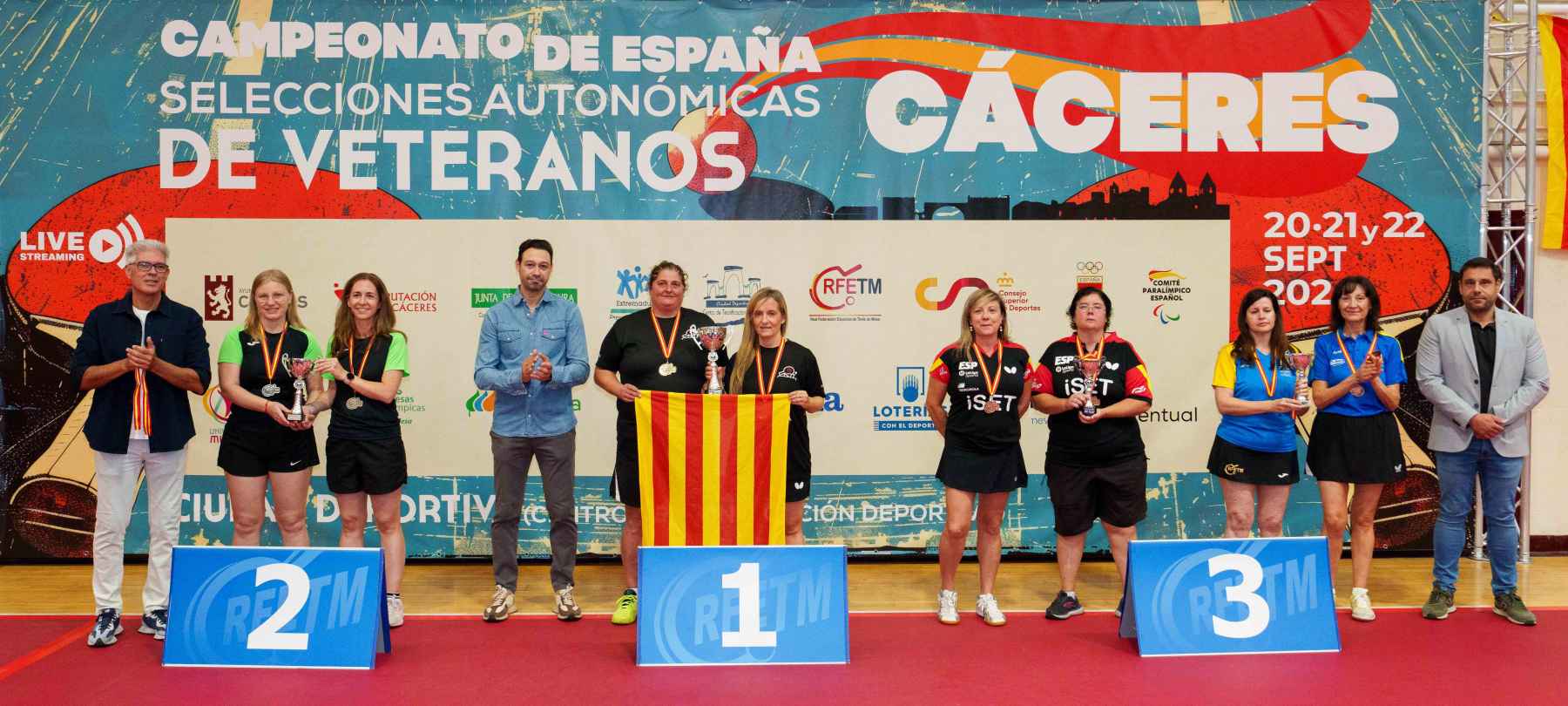 Maria Serres i Roser Vilà, campiones d'Espanya de veterans de tennis taula | RFETM
