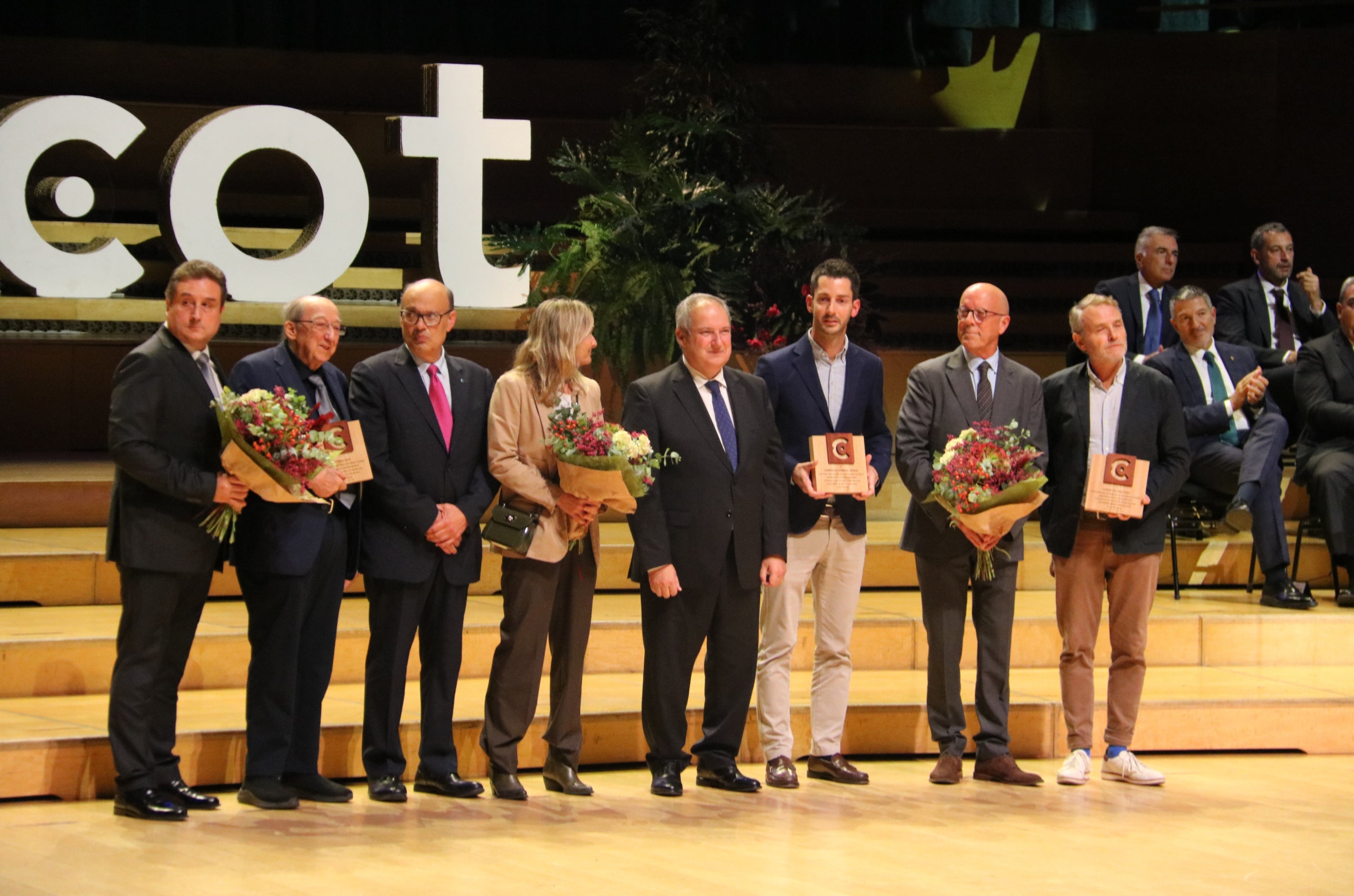 Algunos de los premiados en la Noche de la Empresa de Cecot/Gerard Artigas
