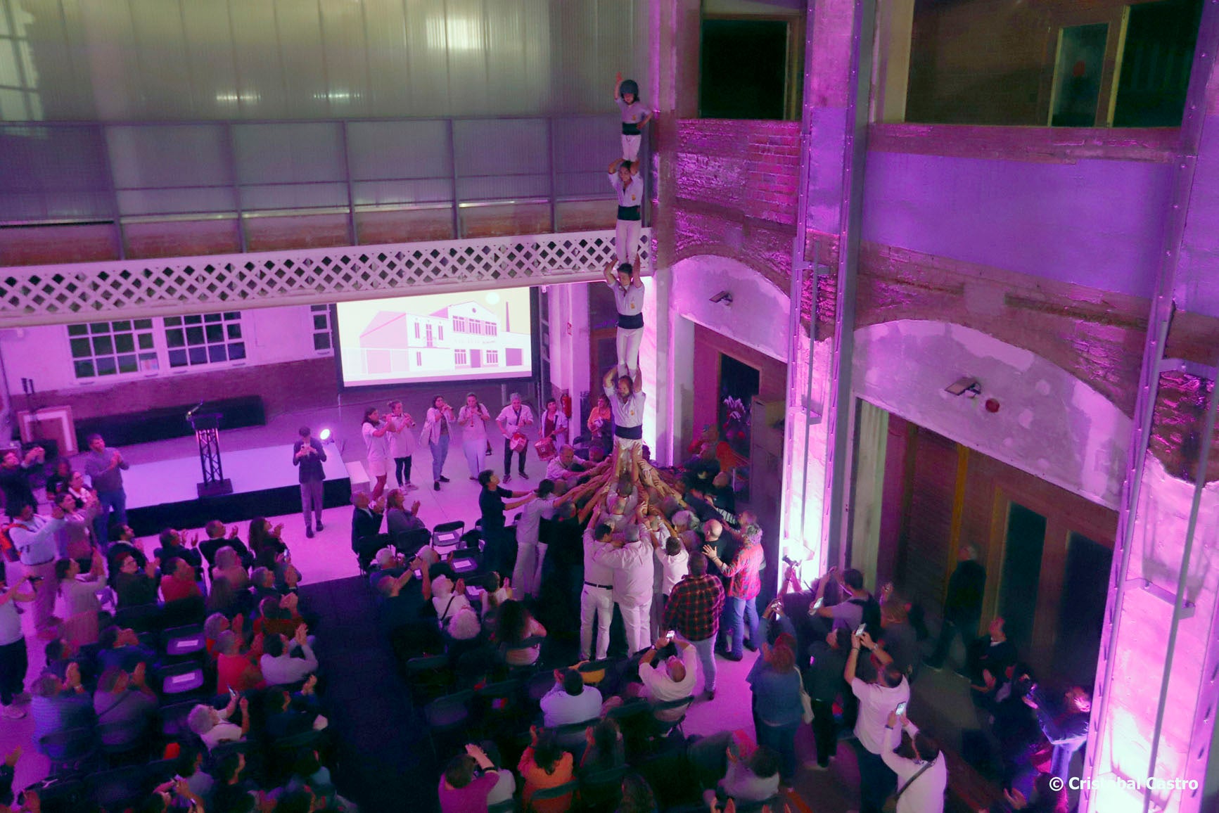 Els Minyons de Terrassa inauguren la seva nova seu, Cal Reig/Cristóbal Castro