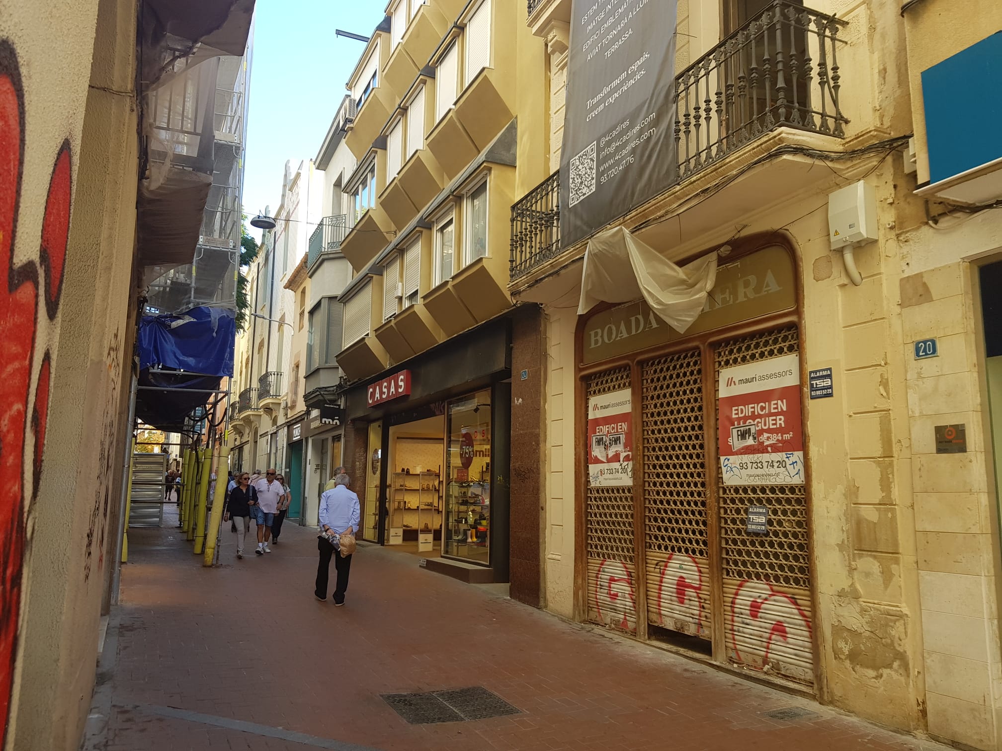 L'immoble que havia acollit una llibreria ara serà un restaurant i un aparthotel | Lluïsa Tarrida