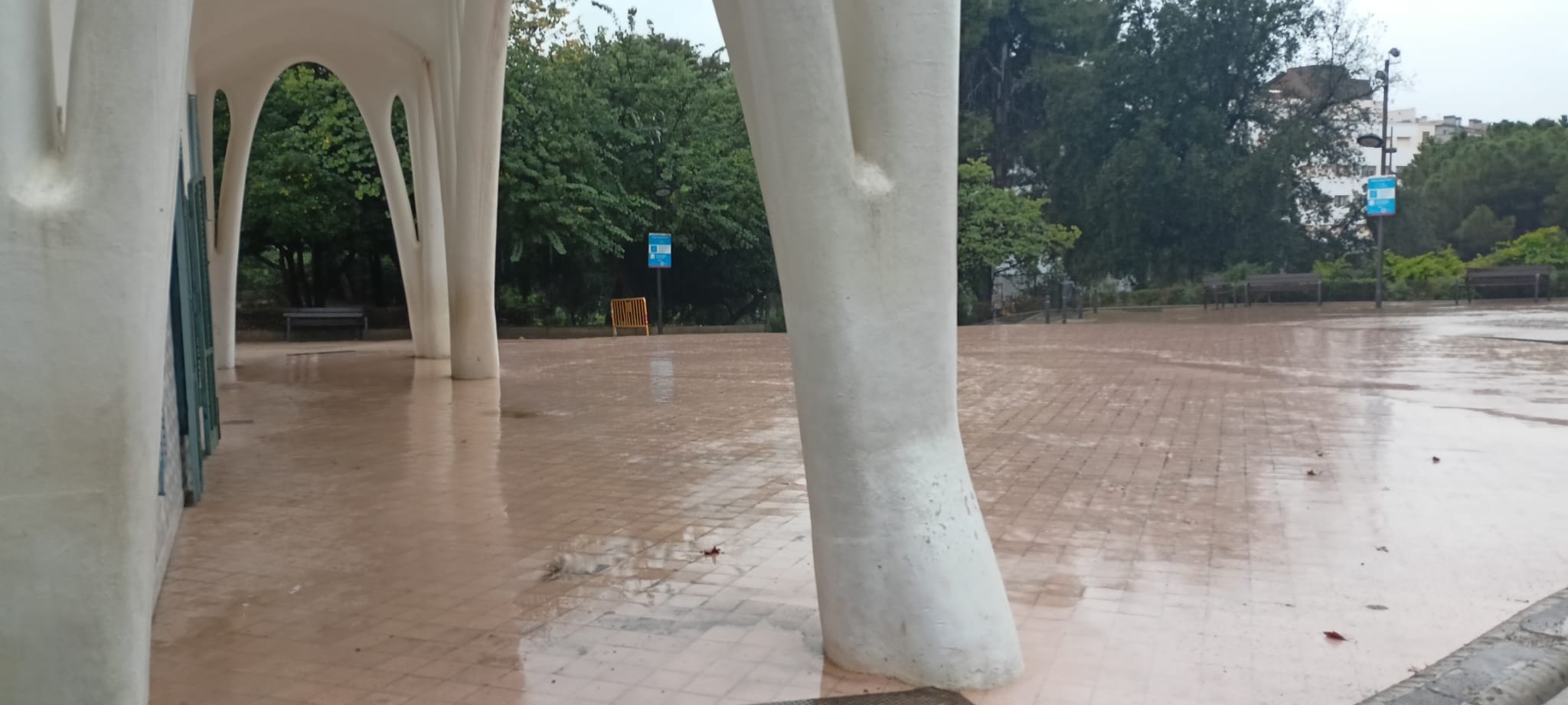 Imatges de la Masia Freixa de Terrassa durant les pluges d'aquest dimecres, 30 d'agost | Joan Manel Oller