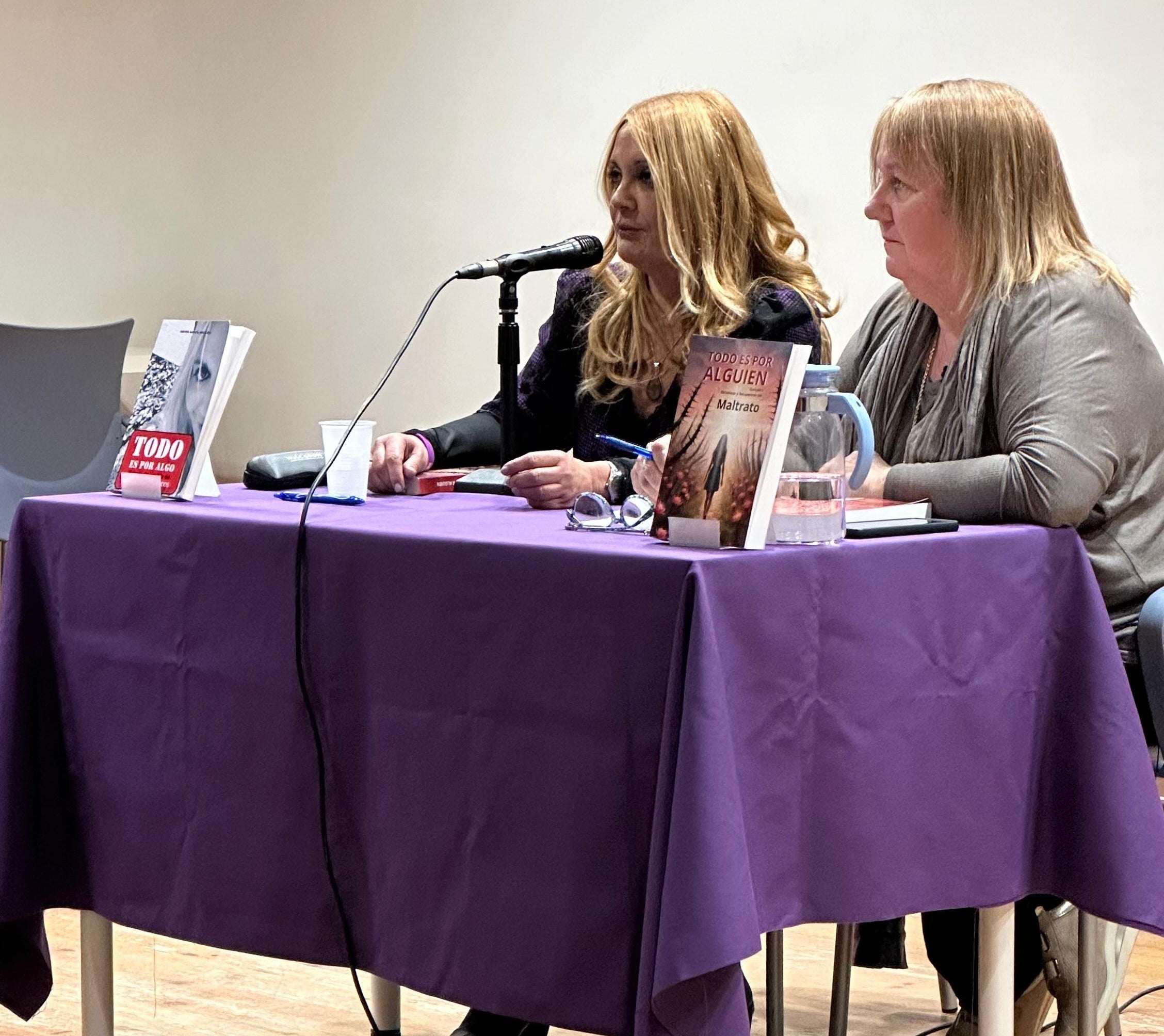 Acte de presentació del llibre de Nieves Garcia sobre el maltractament | Cedida