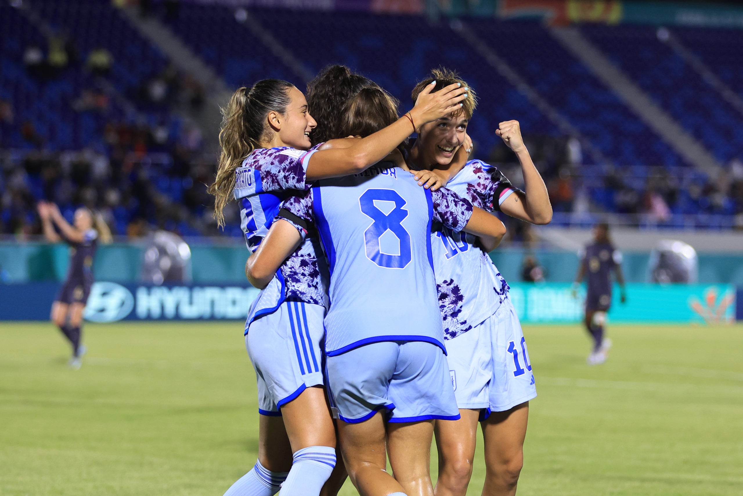 Victòria de la selecció espanyola de futbol femenina Sub-17 contra Anglaterra (3-0) | @SEFutbolFem
