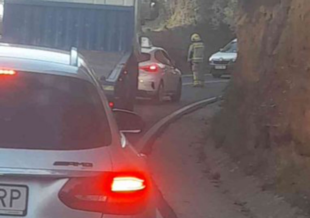 Intervenció dels Bombers en un accident a la carretera de Castellar | Antiradar
