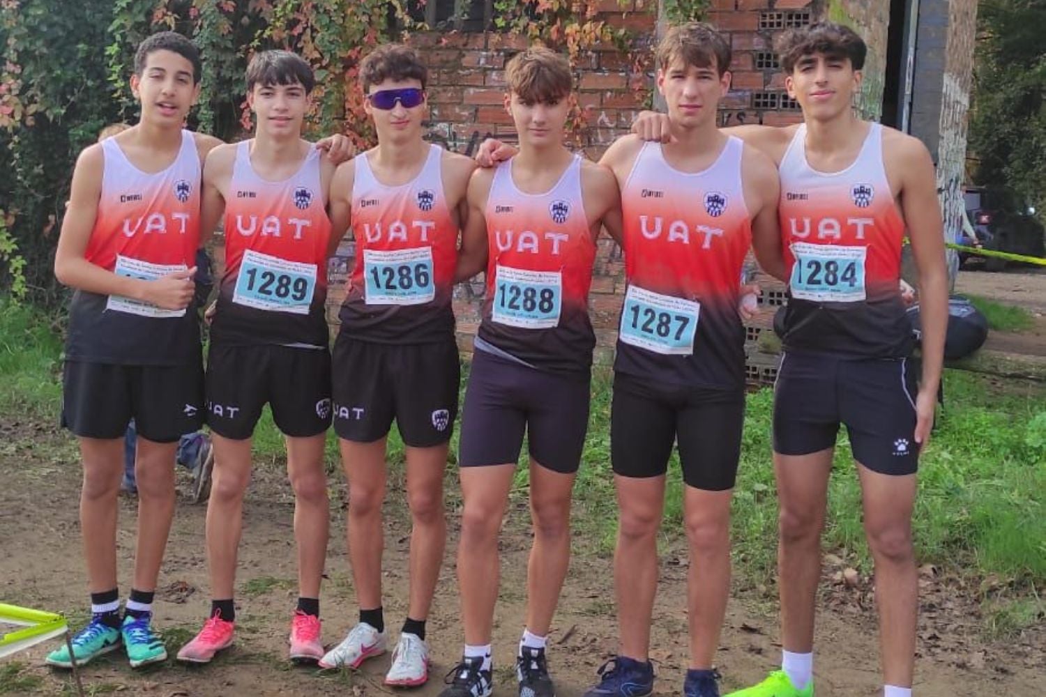 Equip Sub 18 de la Unió Atlètica Terrassa | UAT