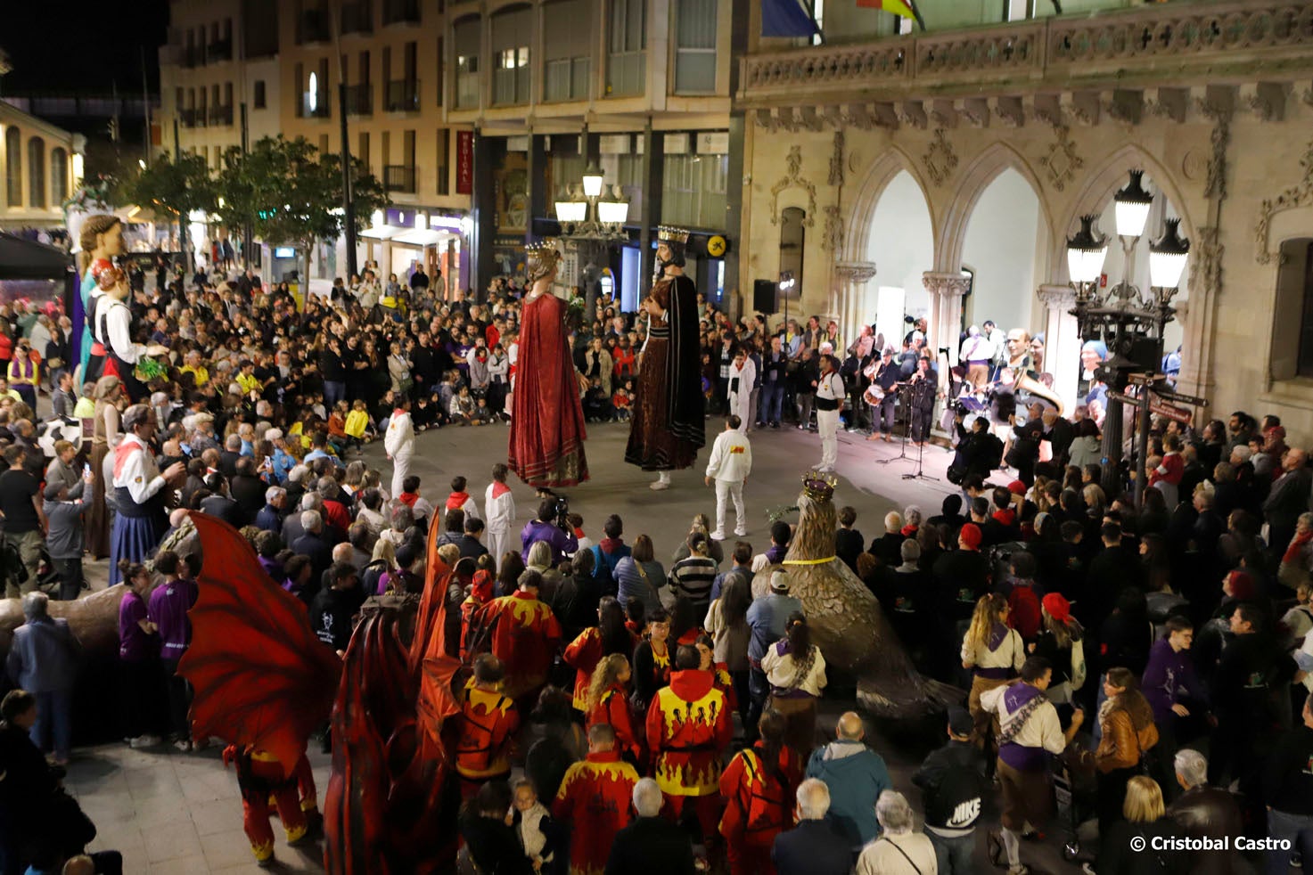 Acto de homenaje y recuerdo a Toni Costa, vinculado a la cultura popular de Terrassa | Cristóbal Castro