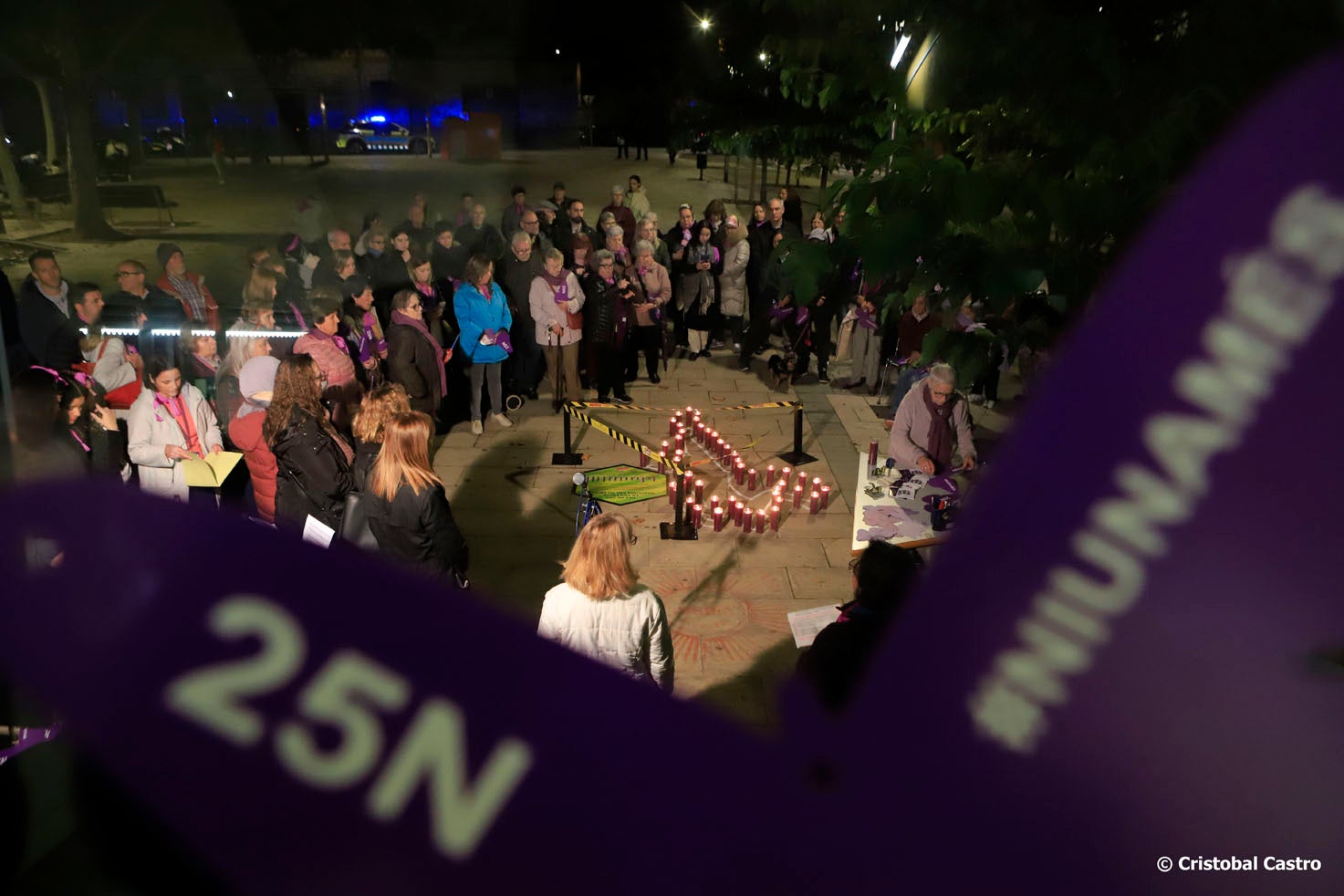 Dia Internacional per a l'Eliminació de la Violència vers les Dones. Districte III: Centre Cívic Alcalde Morera (Pl. Can Palet, 1) – Amb la participació de la regidora del Districte 3, Montserrat Alba/Cristóbal Castro