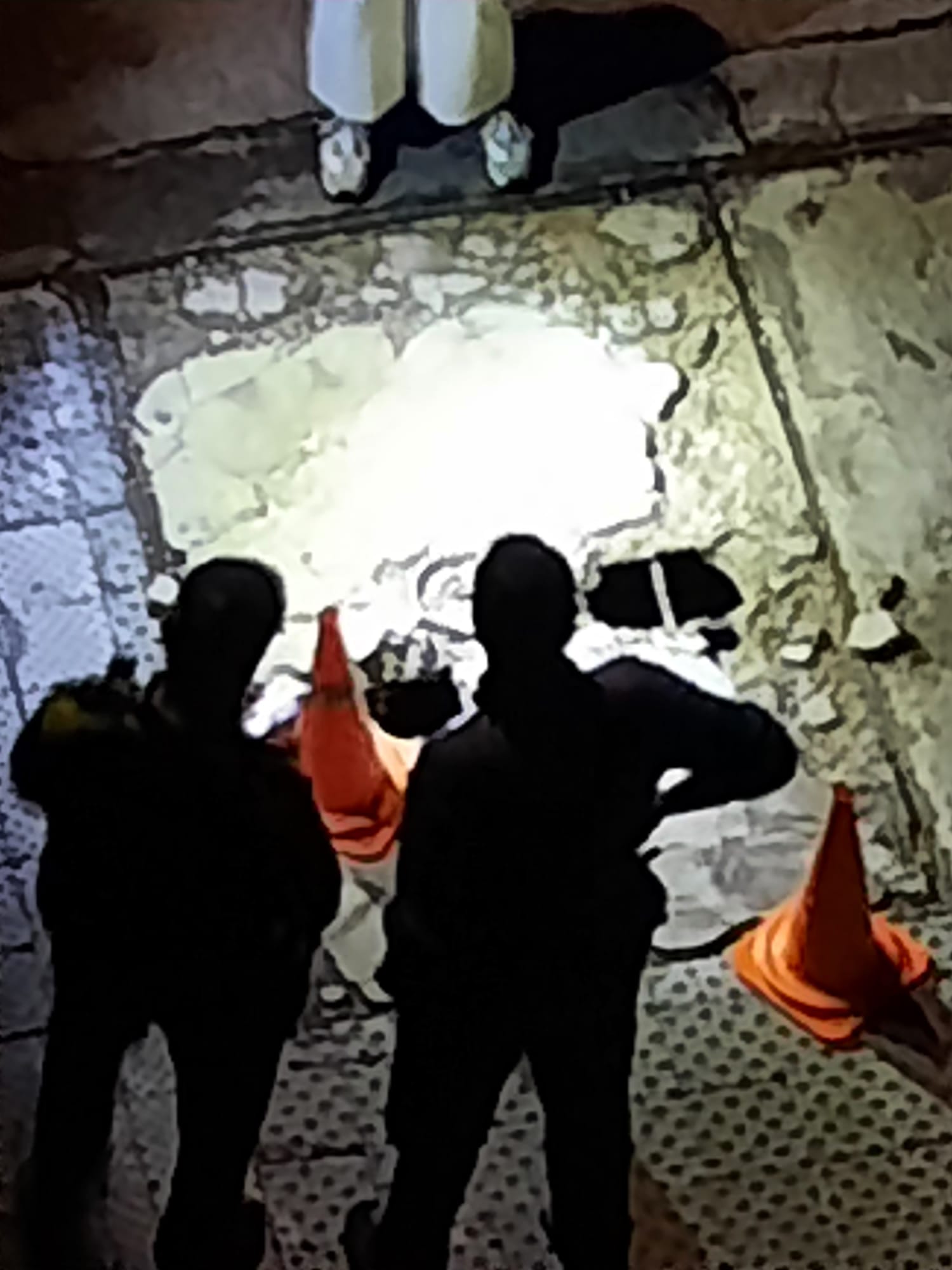 Aparició d'un esvoranc al carrer de Casp(M.G.