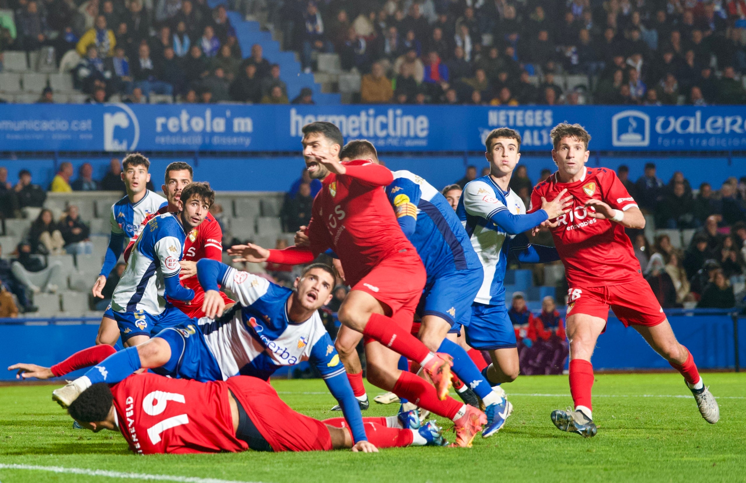 Partit entre el CE Sabadell i el Terrassa FC a la Nova Creu Alta | Mireia Comas