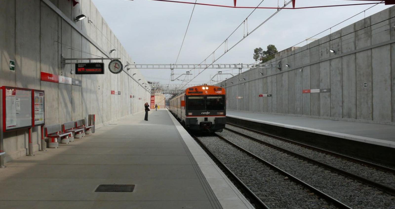 Tren entrant per a l'estació de Renfe Terrassa Est | Cedida