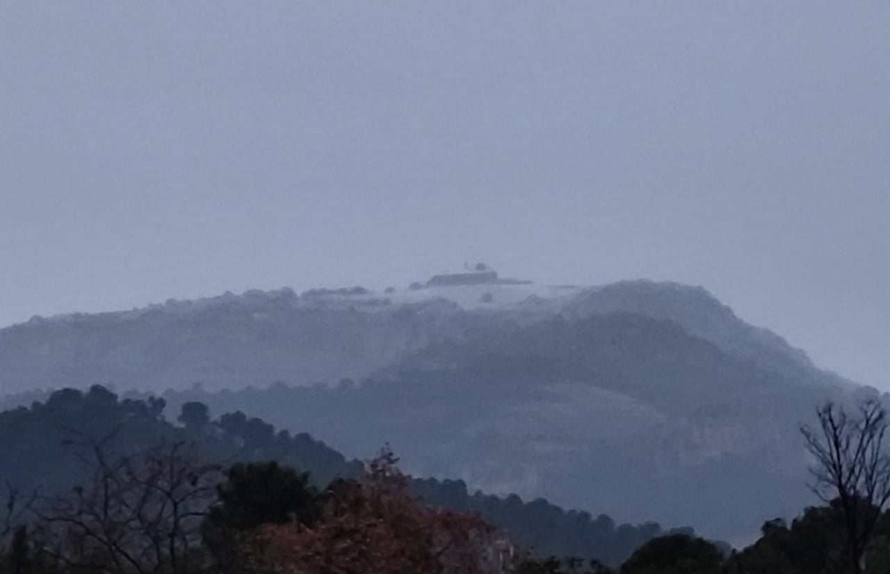 La Mola a primera hora d'aquest dimecres, fotografiada per Pere Garcia | Matadepera.cat