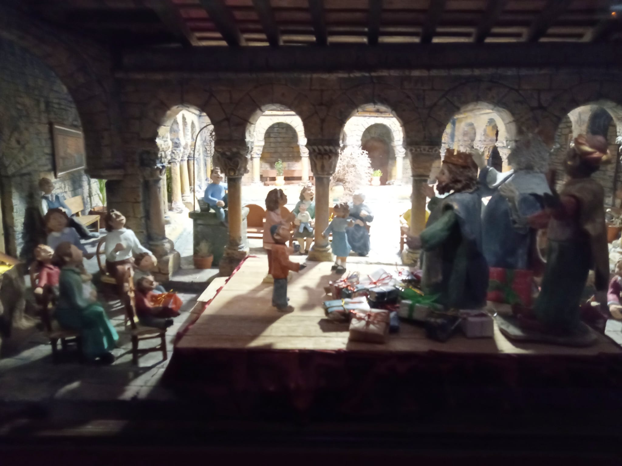 De l'1 de desembre de 2024 al 9 de gener de 2025 soterrani de la Catedral del Sant Esperit de Terrassa està acollint una exposició de pessebres. La mostra està formada per un total de 14 pessebres elaborats per socis i sòcies de l'Agrupació de Pessebristes de Terrassa. Enguany, el 83è pessebre oficial és obra del membre de l'Agrupació Ferran Fonte Ibáñez | Ramon Navarro