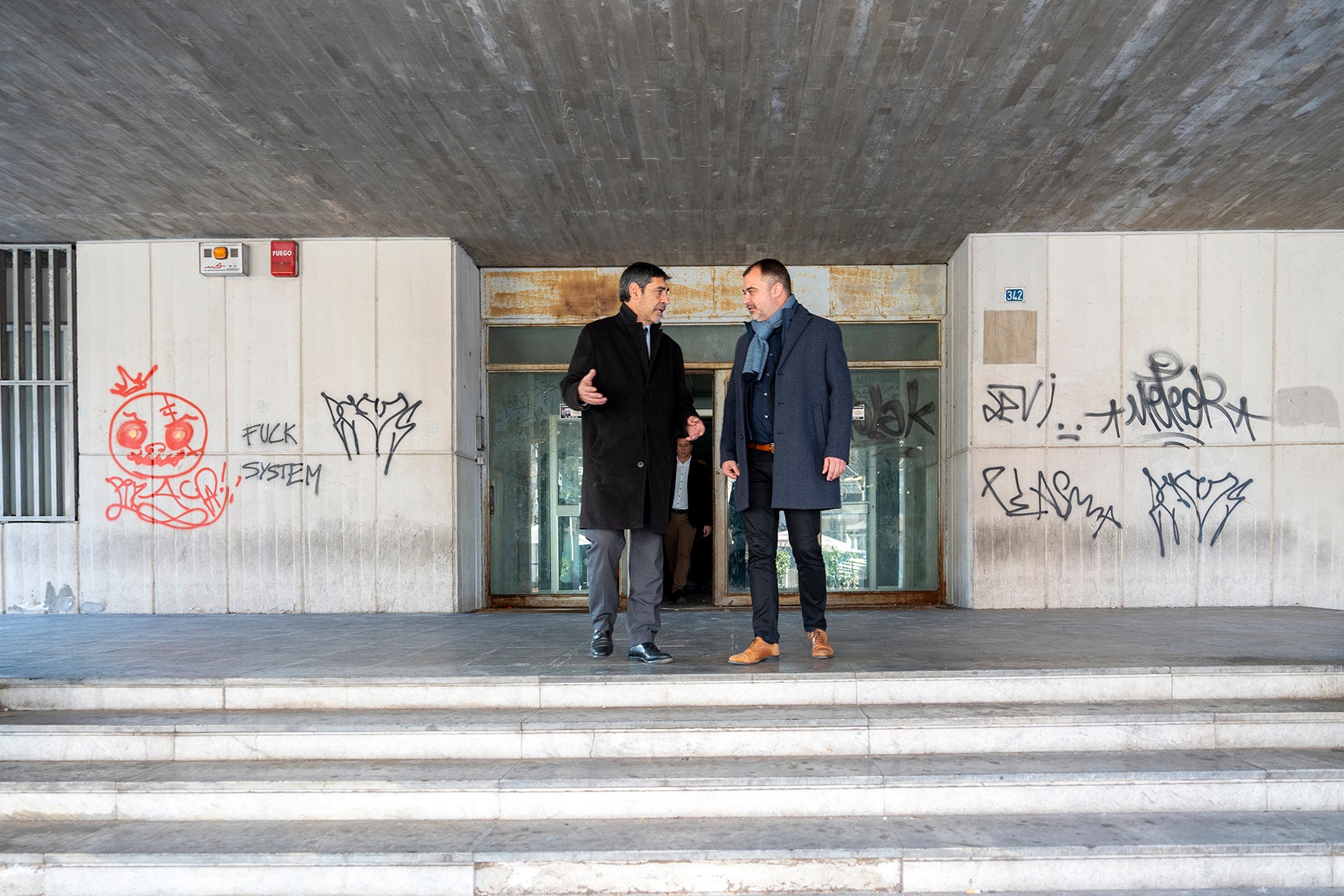 Visita als antics jutjats de Terrassa de la cúpula dels Mossos d'Esquadra, amb Trapero al capdavant | Rafel Casanova BCF