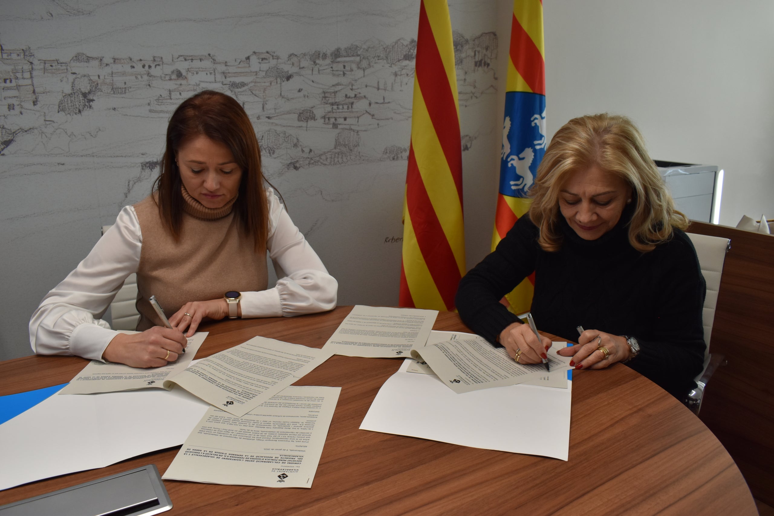 Signatura del conveni de col·laboració entre Mina i Ajuntament de Viladecavalls | Aj. Viladecavalls