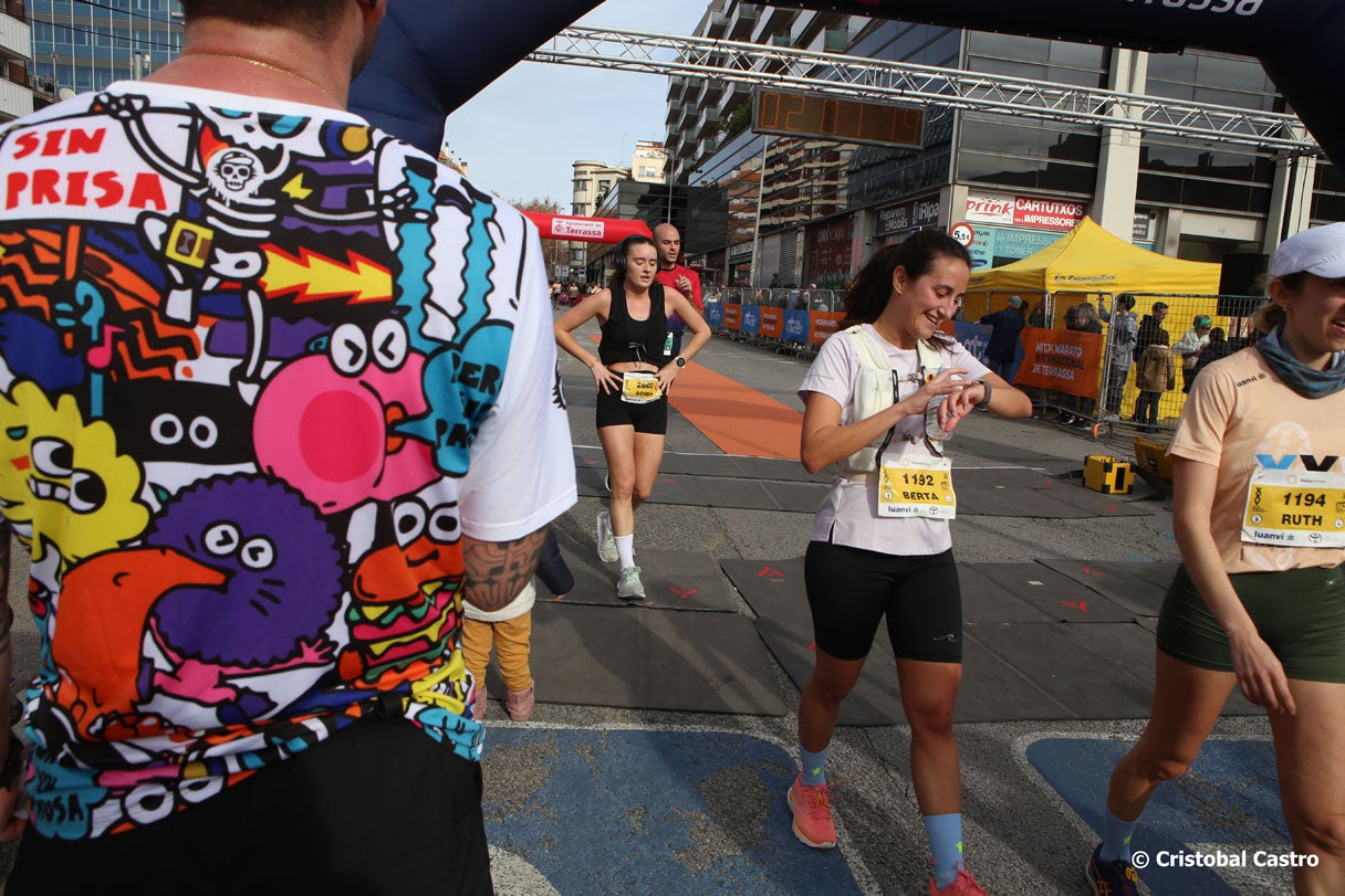 Aquest diumenge, 26 de gener, ha tingut la 25a edició de la Mitja Marató Internacional de Terrassa. La competició ha comptat amb la participació d'uns 3.500 corredors, entre la cursa llarga (21km) i la Santi Centelles (5km). Els guanyadors de la Mitjà Marató han estat Mikiyas Barega i Kiros Muaz, amb un temps d'1:02:18 i 1:14:06, respectivament. | Cristóbal Castro
