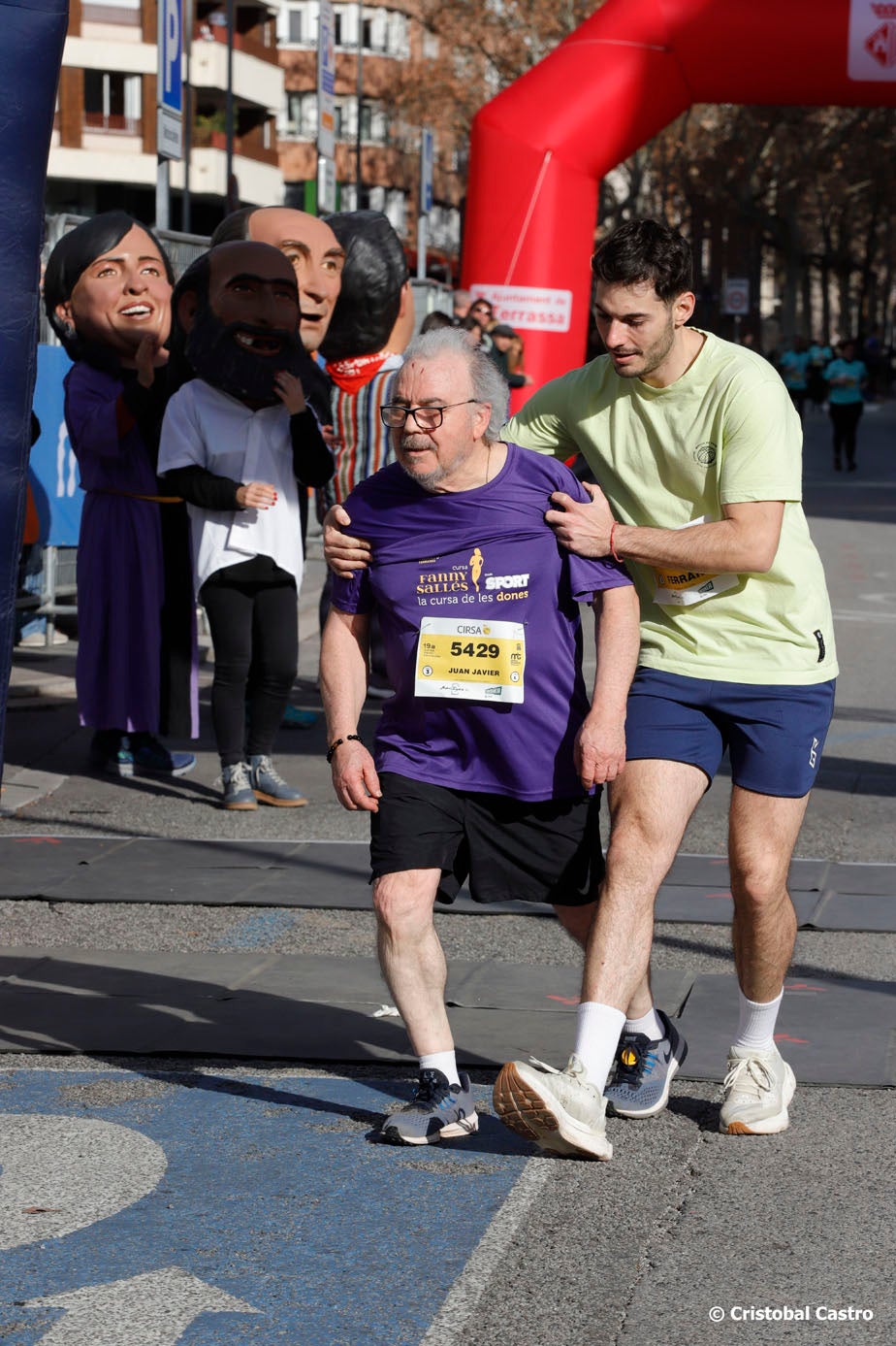 Aquest diumenge, 26 de gener, ha tingut la 25a edició de la Mitja Marató Internacional de Terrassa. La competició ha comptat amb la participació d'uns 3.500 corredors, entre la cursa llarga (21km) i la Santi Centelles (5km). Els guanyadors de la Mitjà Marató han estat Mikiyas Barega i Kiros Muaz, amb un temps d'1:02:18 i 1:14:06, respectivament. | Cristóbal Castro