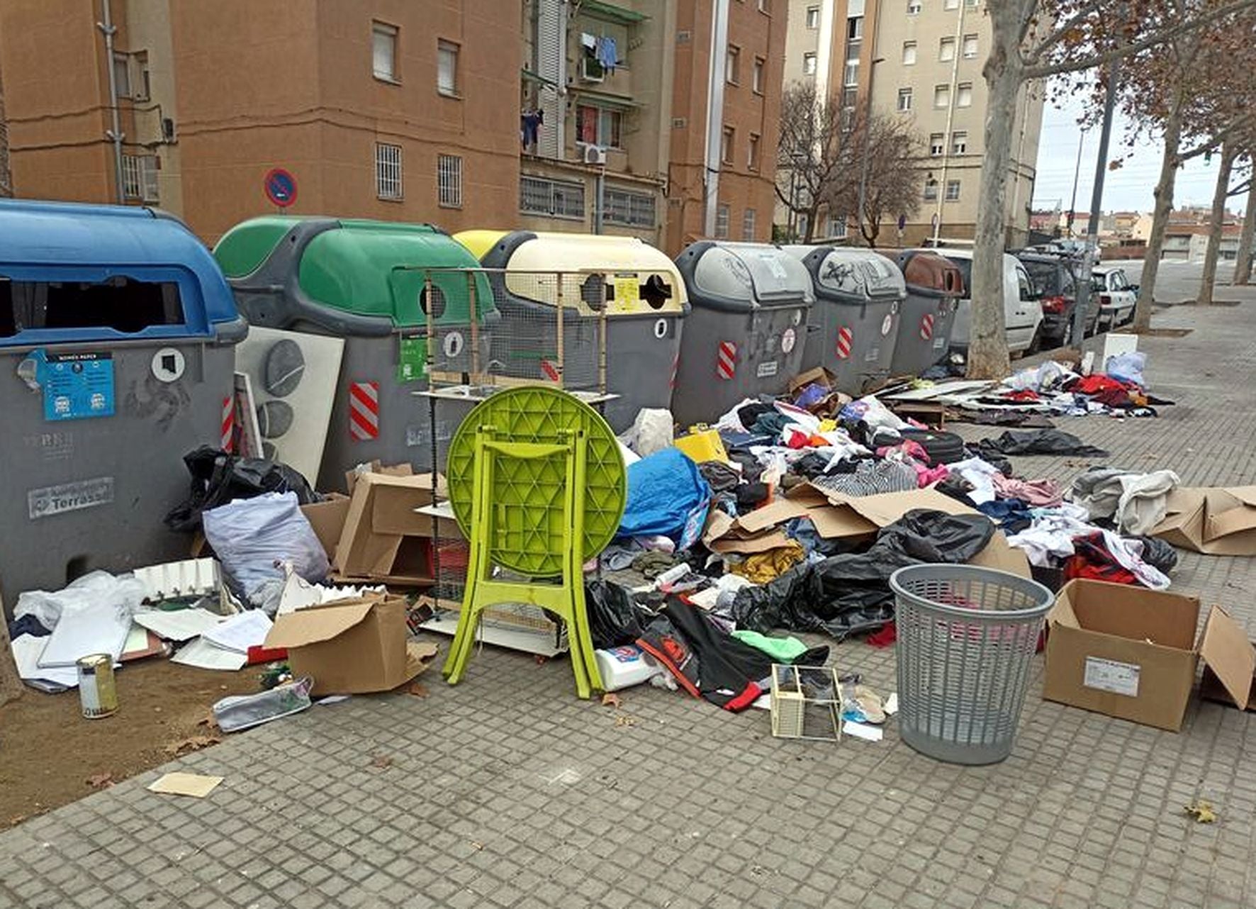 Abocament il·legal que es va detectar al carrer de Badajoz | Aj. Terrassa