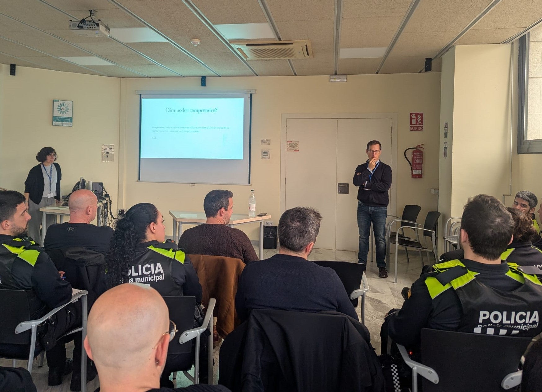 Formació a policies de Terrassa sobre prevenció del suïcidi | Aj. Terrassa