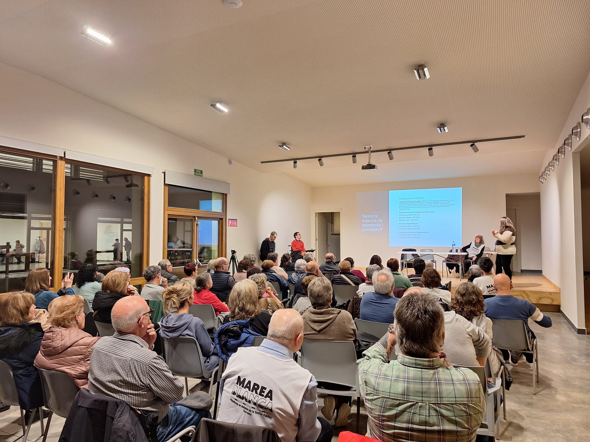  Xerrada informativa del passat dia 23 de gener al Centre Cívic del Roc Blanc | Cedida