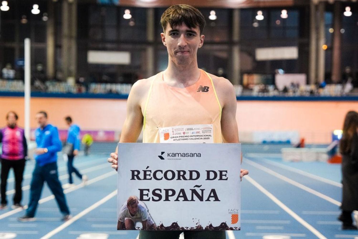 L'egarenc Àlex Pintado trenca el rècord d'Europa Sub-20 de 3.000 metres | RFEA