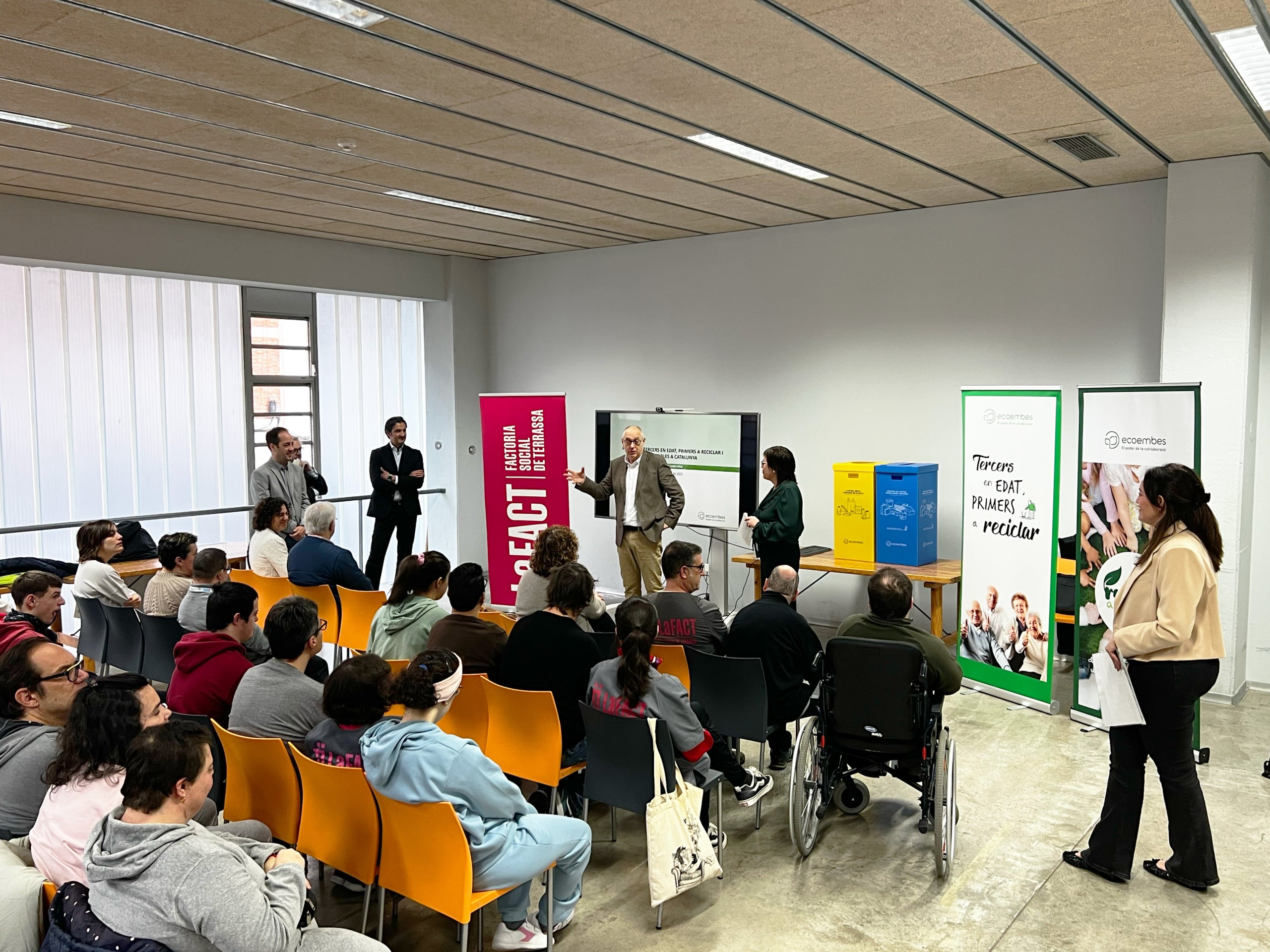 LaFACT acull de tancament dels projectes de reciclatge d’Ecoembes | LaFACT
