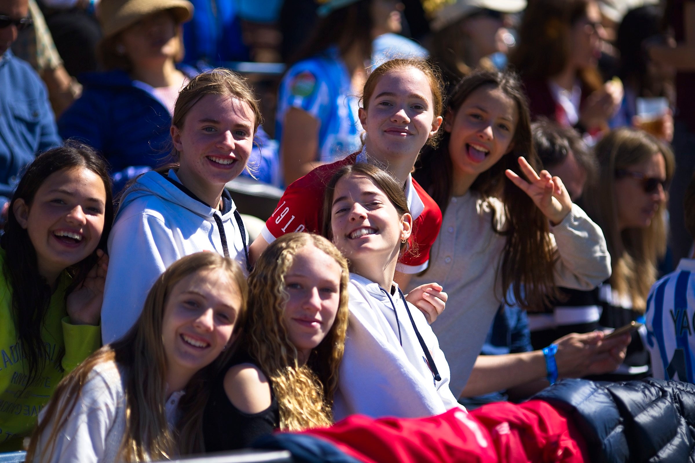 L'equip femení del Club Egara ha fet història en el món de l'hoquei. Les blanc-i-blaves s'han proclamat campiones de la Copa de la Reina després de vèncer a la gran final al Club de Campo als Shoot Outs. Aquesta era la primera vegada que les terrassenques es classificaven per a la final d'aquesta competició i la primera ha estat la vençuda. A més, ho han pogut fer a les seves instal·lacions i davant de tota la seva afició | Cristian Torras