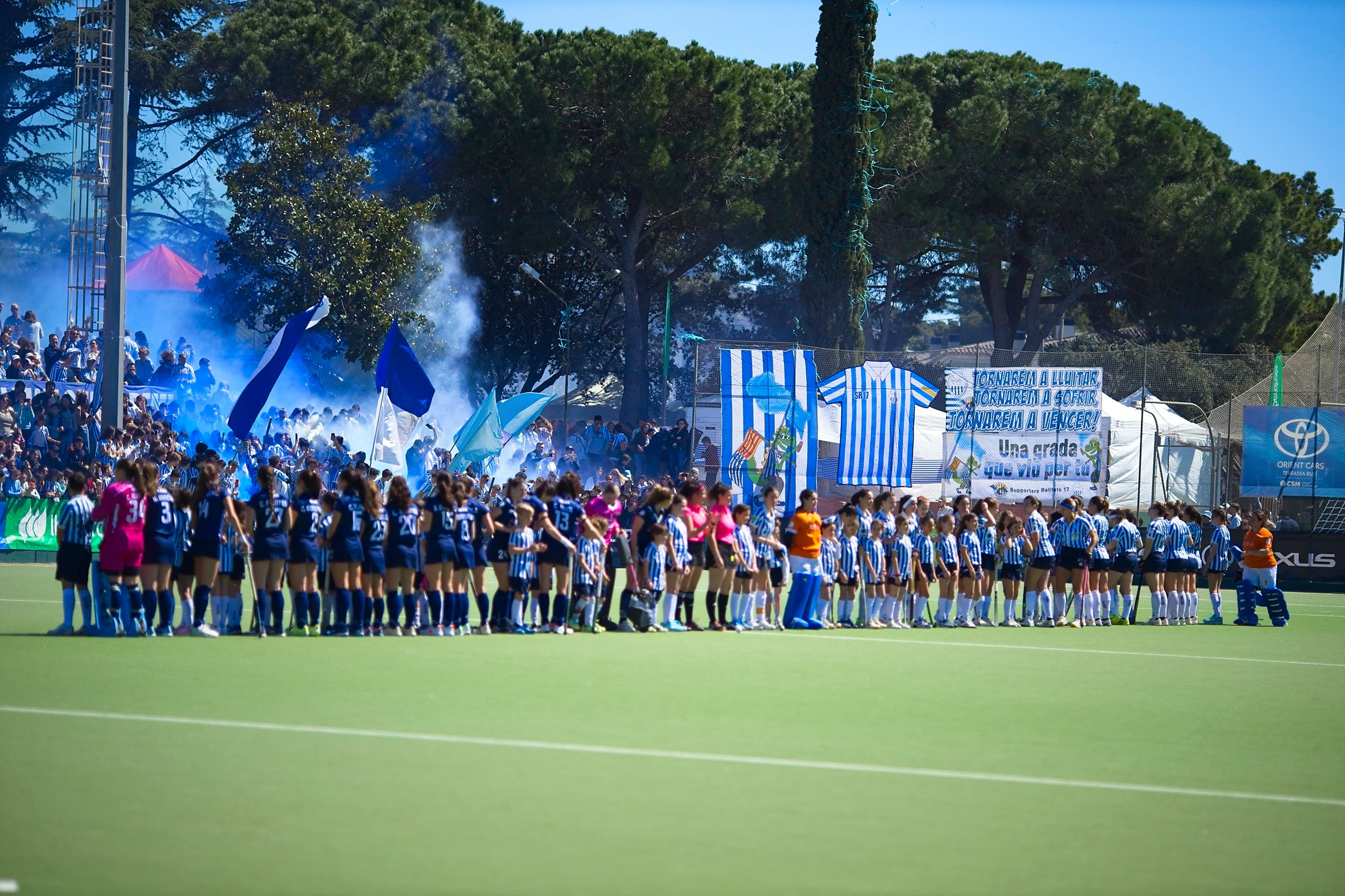 L'equip femení del Club Egara ha fet història en el món de l'hoquei. Les blanc-i-blaves s'han proclamat campiones de la Copa de la Reina després de vèncer a la gran final al Club de Campo als Shoot Outs. Aquesta era la primera vegada que les terrassenques es classificaven per a la final d'aquesta competició i la primera ha estat la vençuda. A més, ho han pogut fer a les seves instal·lacions i davant de tota la seva afició | Cristian Torras