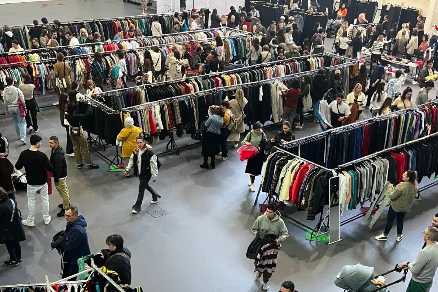 Mercat de roba de segona mà i vintage | Rethink Vintage ES