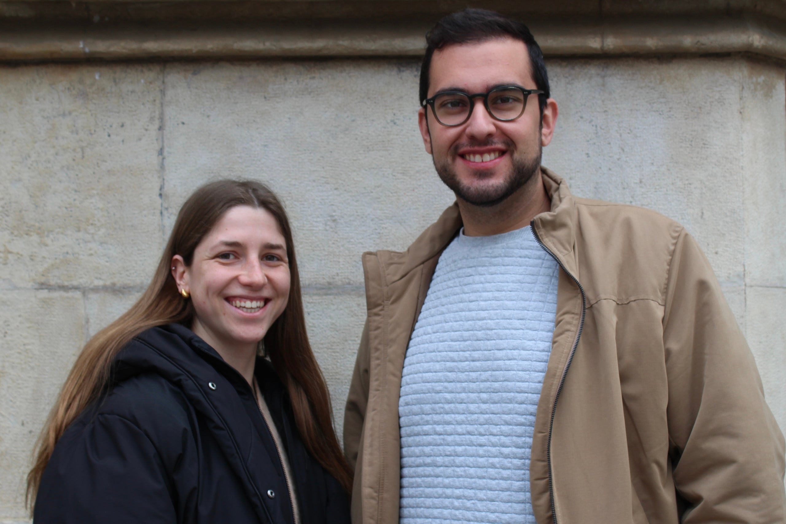 La Paula i en Victor, una parella de Terrassa que acull un infant saharauí a l'estiu | Lucia Rivera