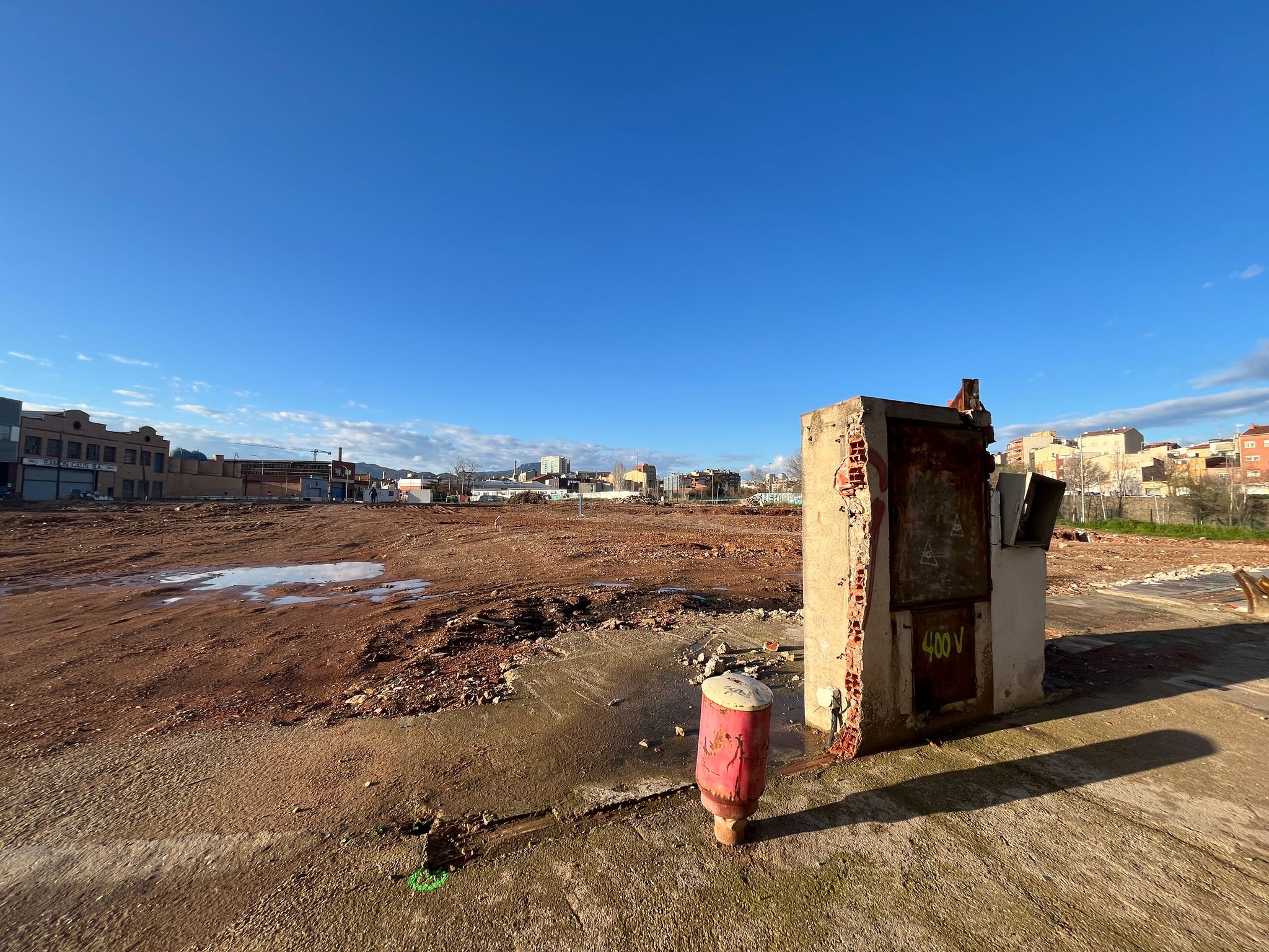 Parcel·la que serà urbanitzada ben aviat, a la carretera de Rubí | Lucia Rivera