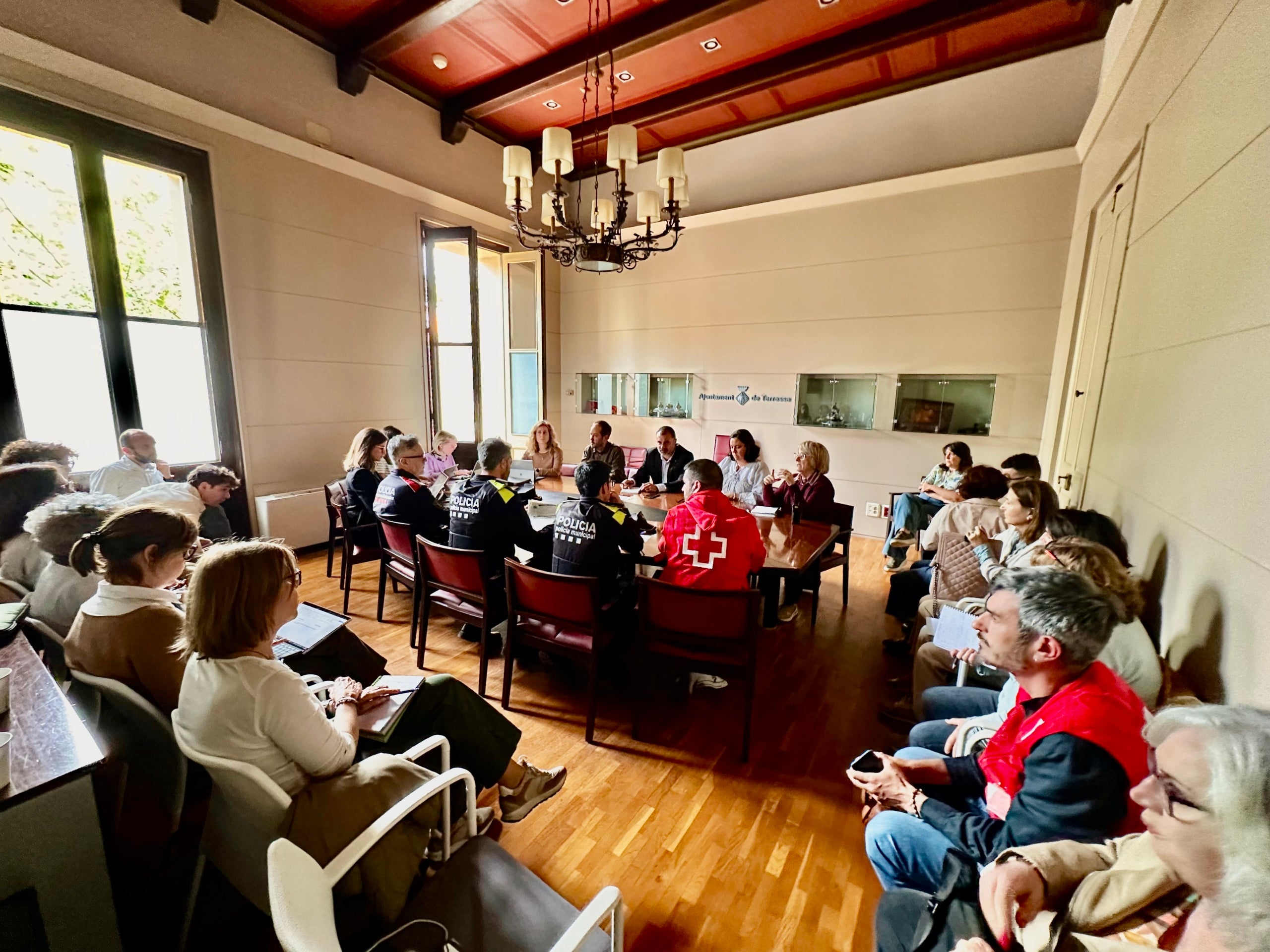 Reunió del Comitè d’Emergències de Terrassa per seguir les incidències de l'apagada | Aj. Terrassa